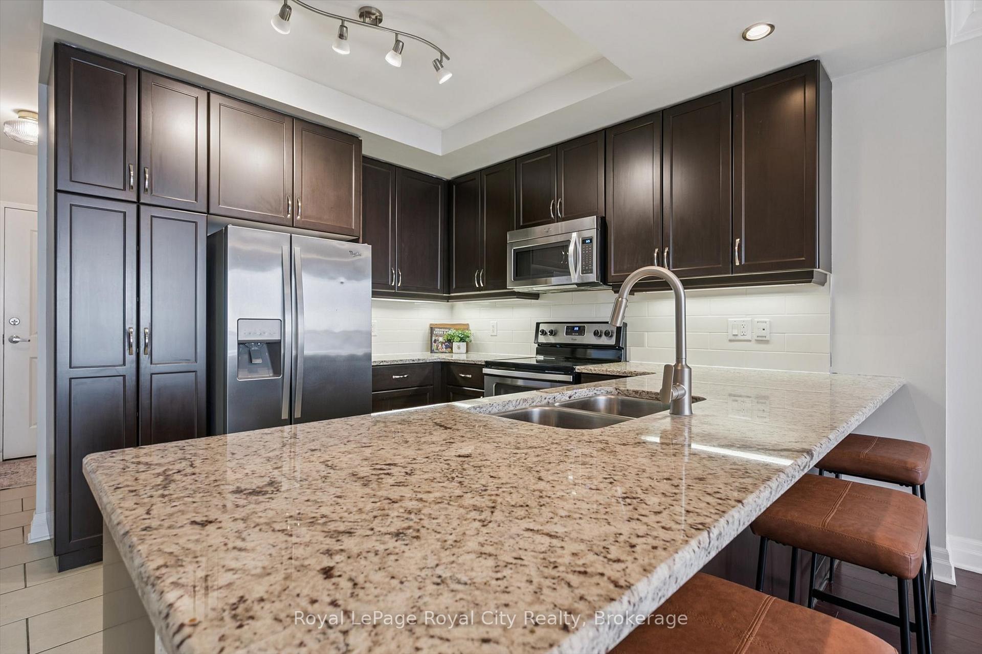160 Macdonell Street 1108