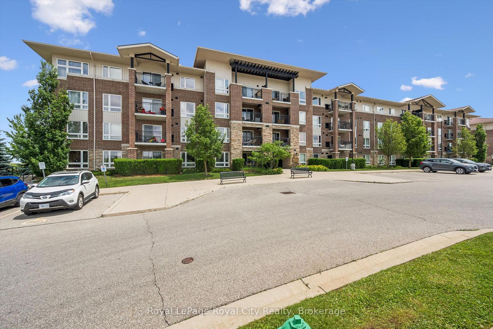 67 Kingsbury Square 111