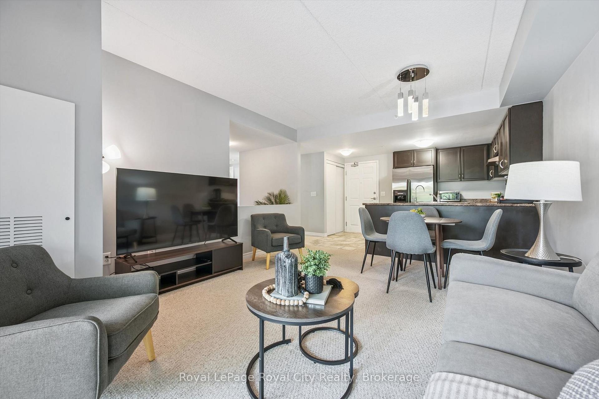 67 Kingsbury Square 111