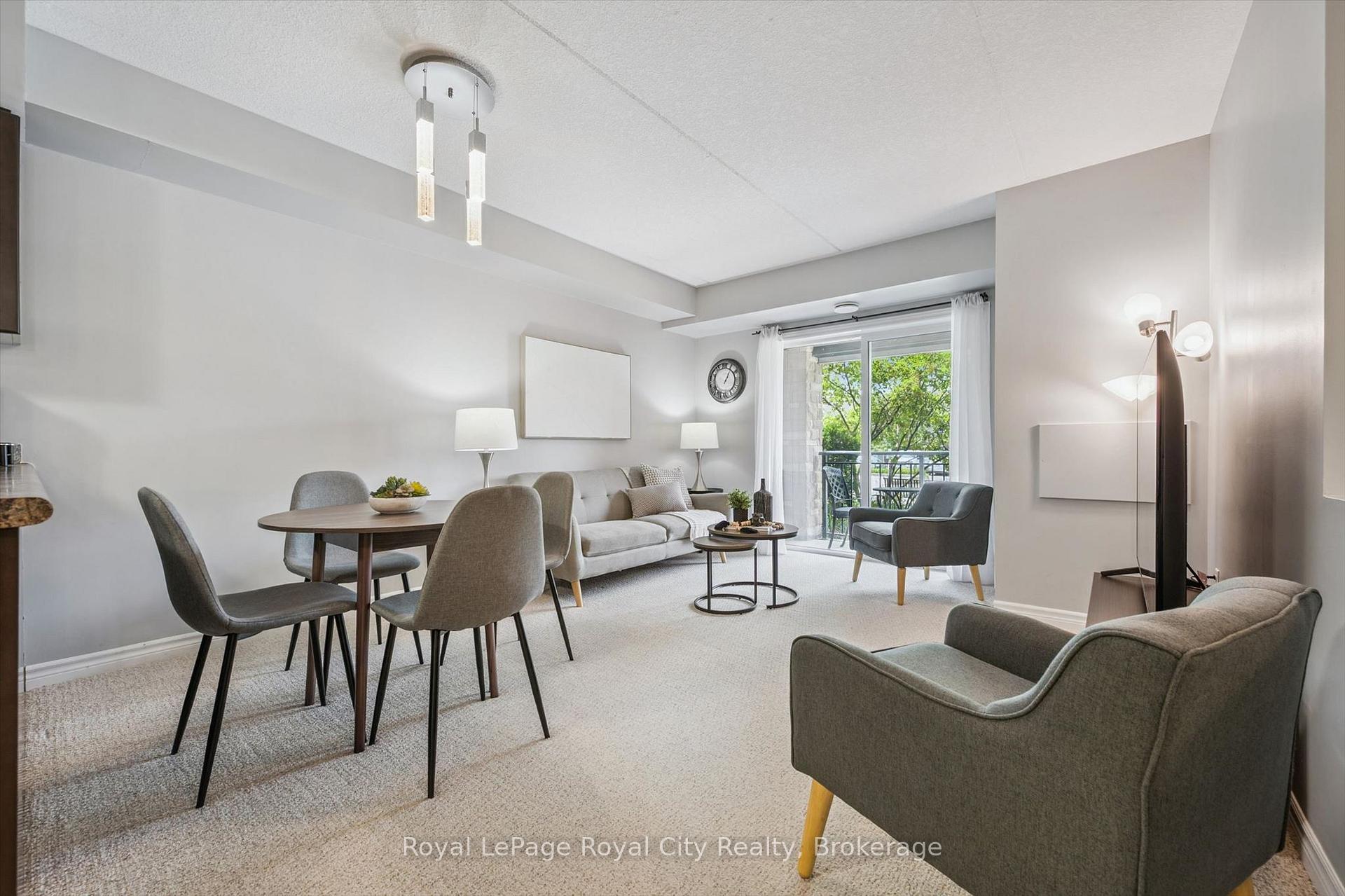 67 Kingsbury Square 111