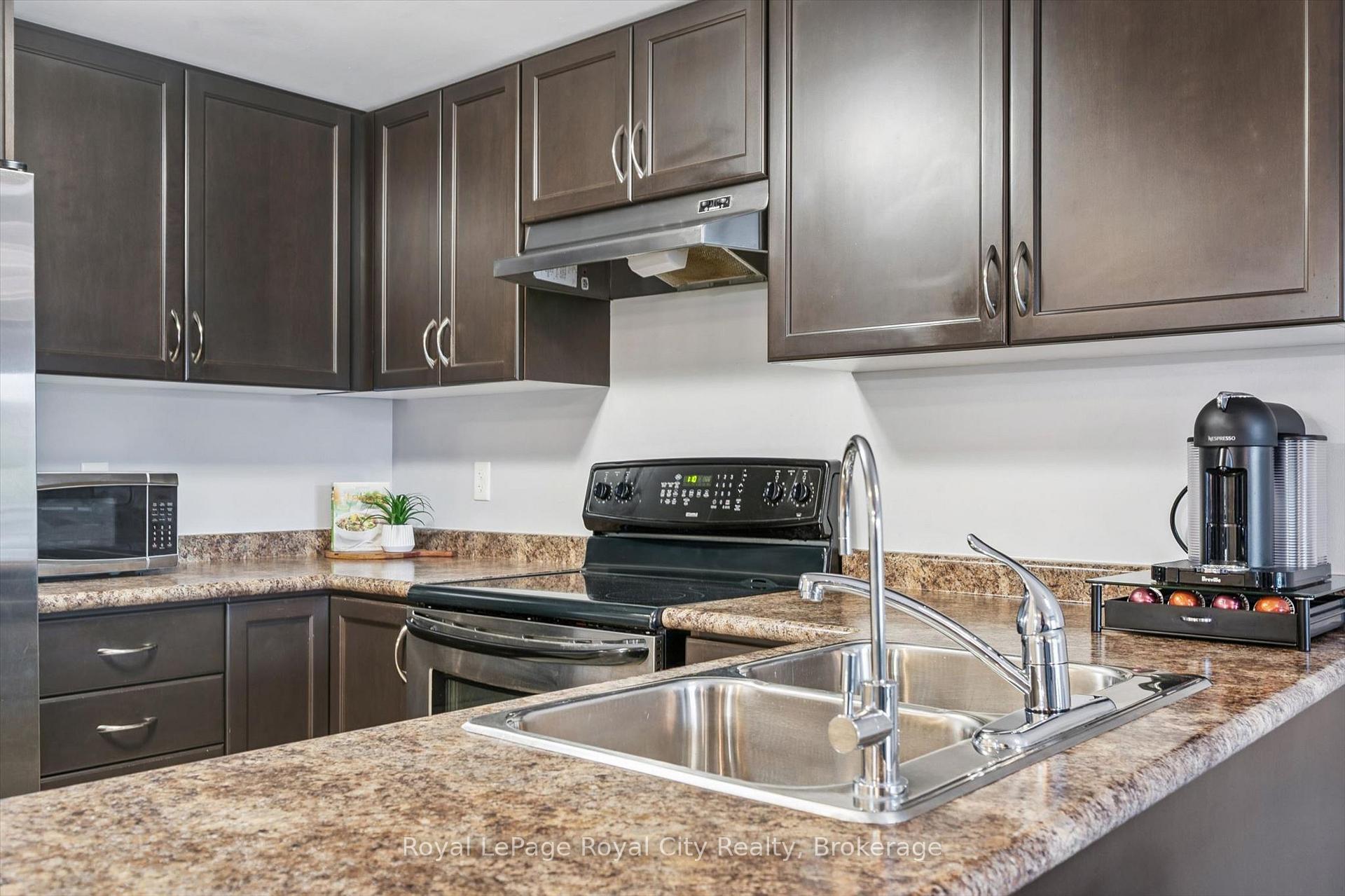 67 Kingsbury Square 111