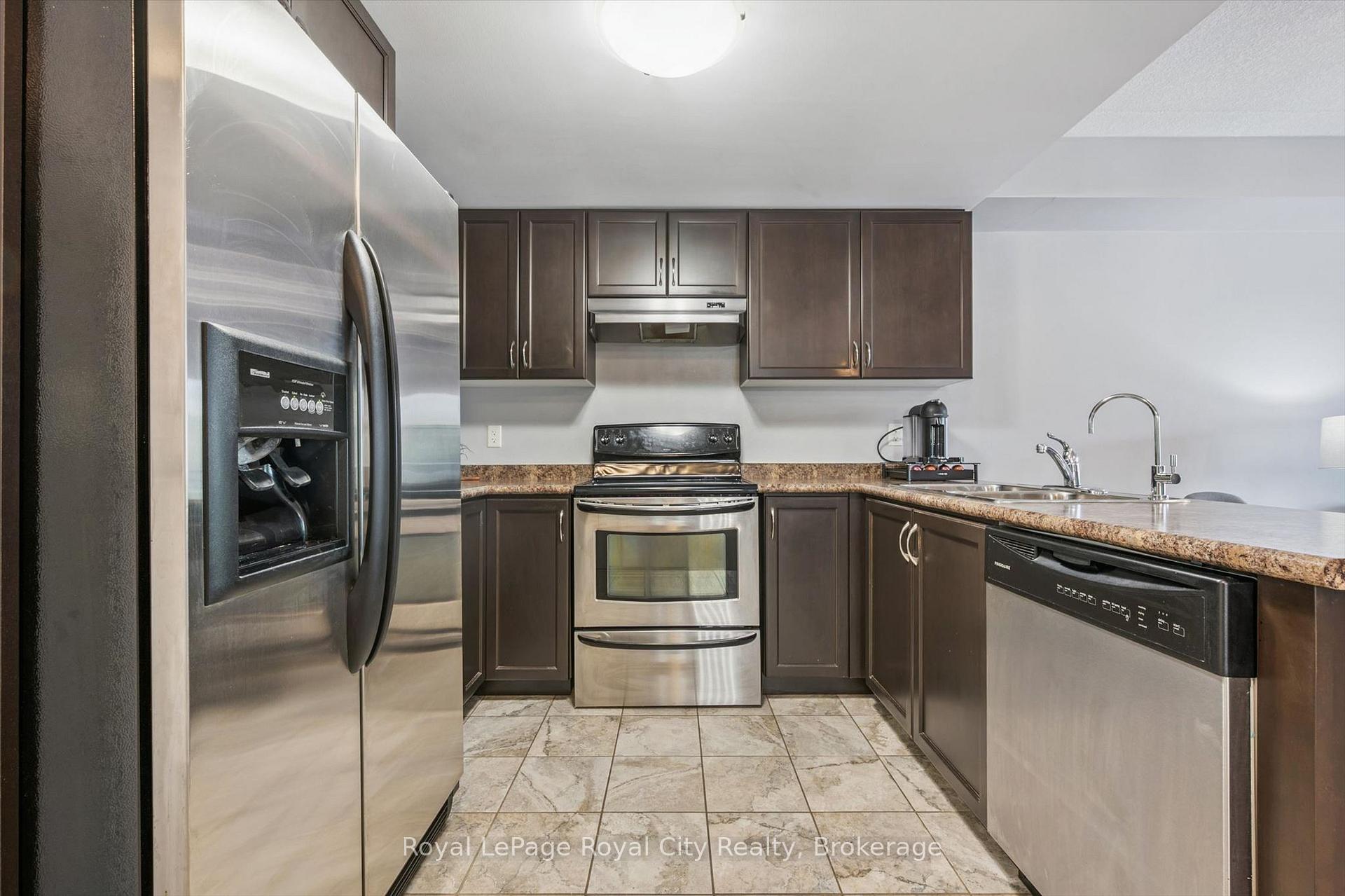 67 Kingsbury Square 111