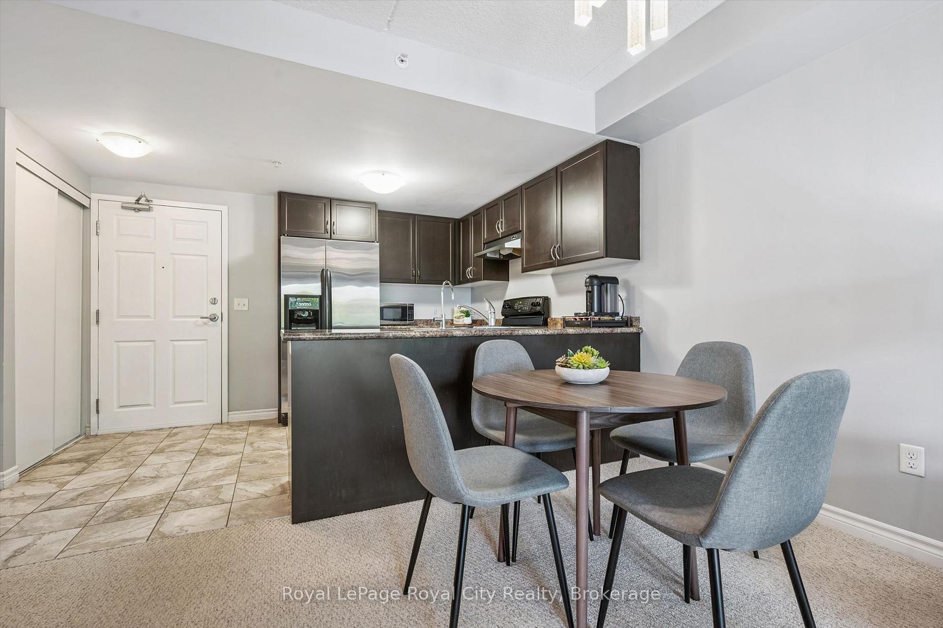67 Kingsbury Square 111