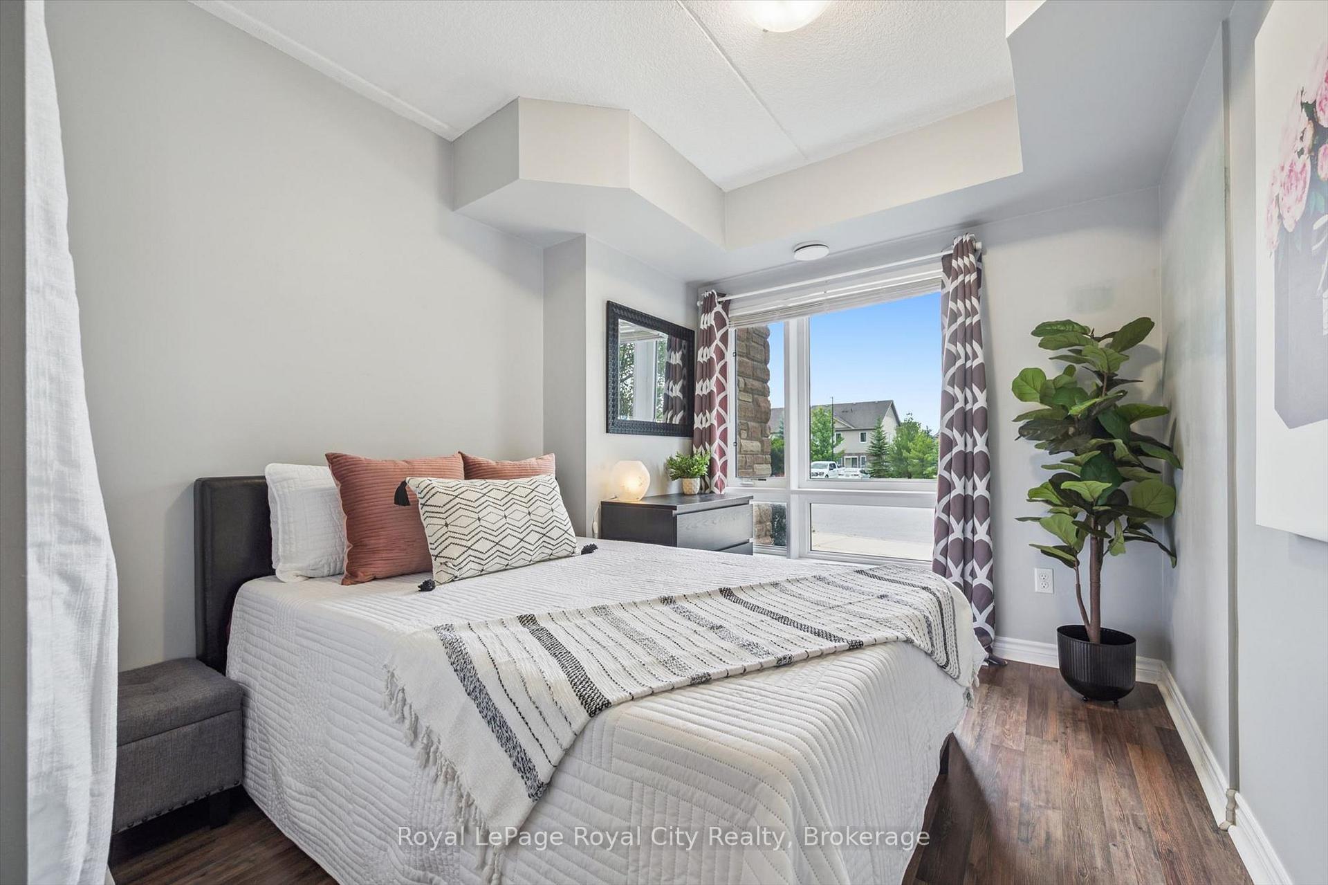 67 Kingsbury Square 111