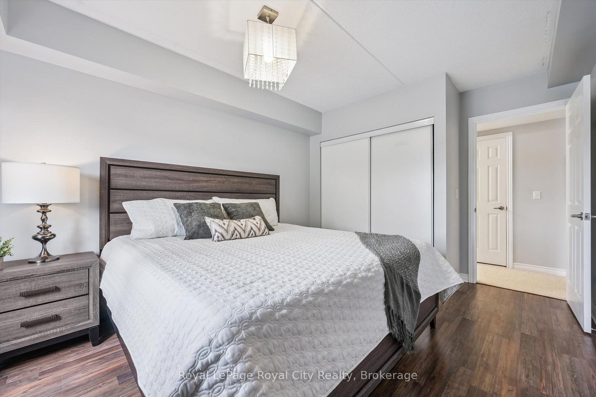 67 Kingsbury Square 111