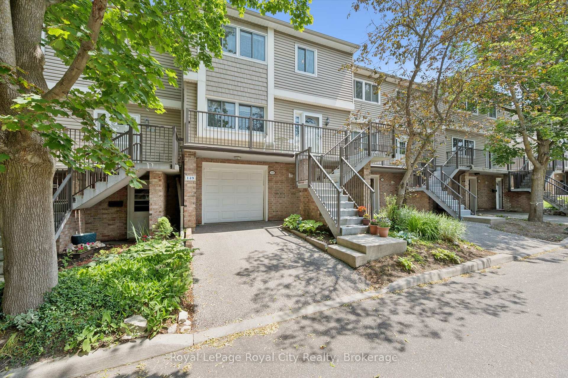 295 Water Street 149
