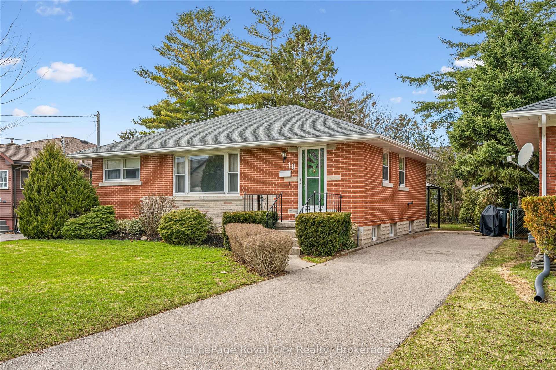 10 Paul Avenue