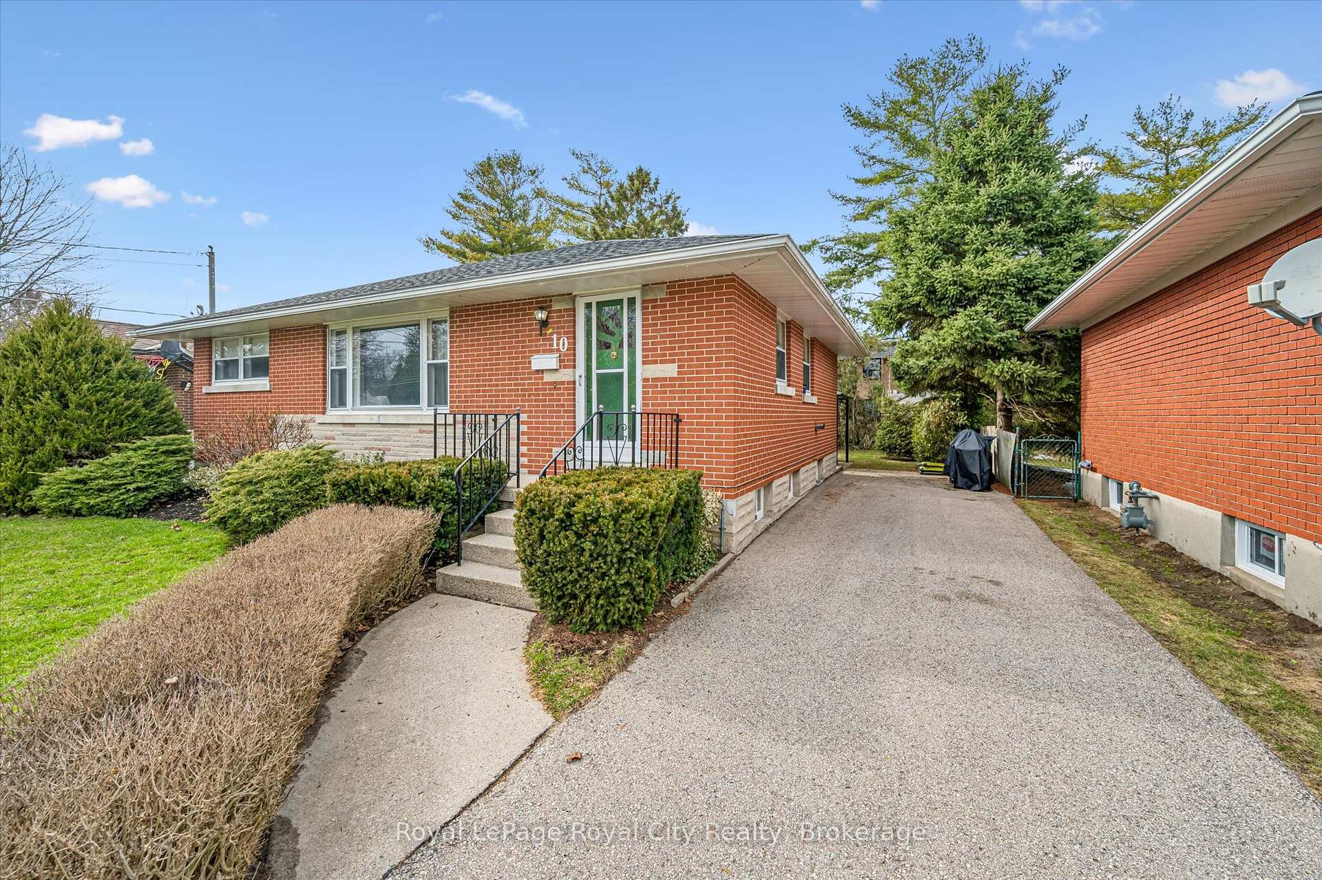 10 Paul Avenue