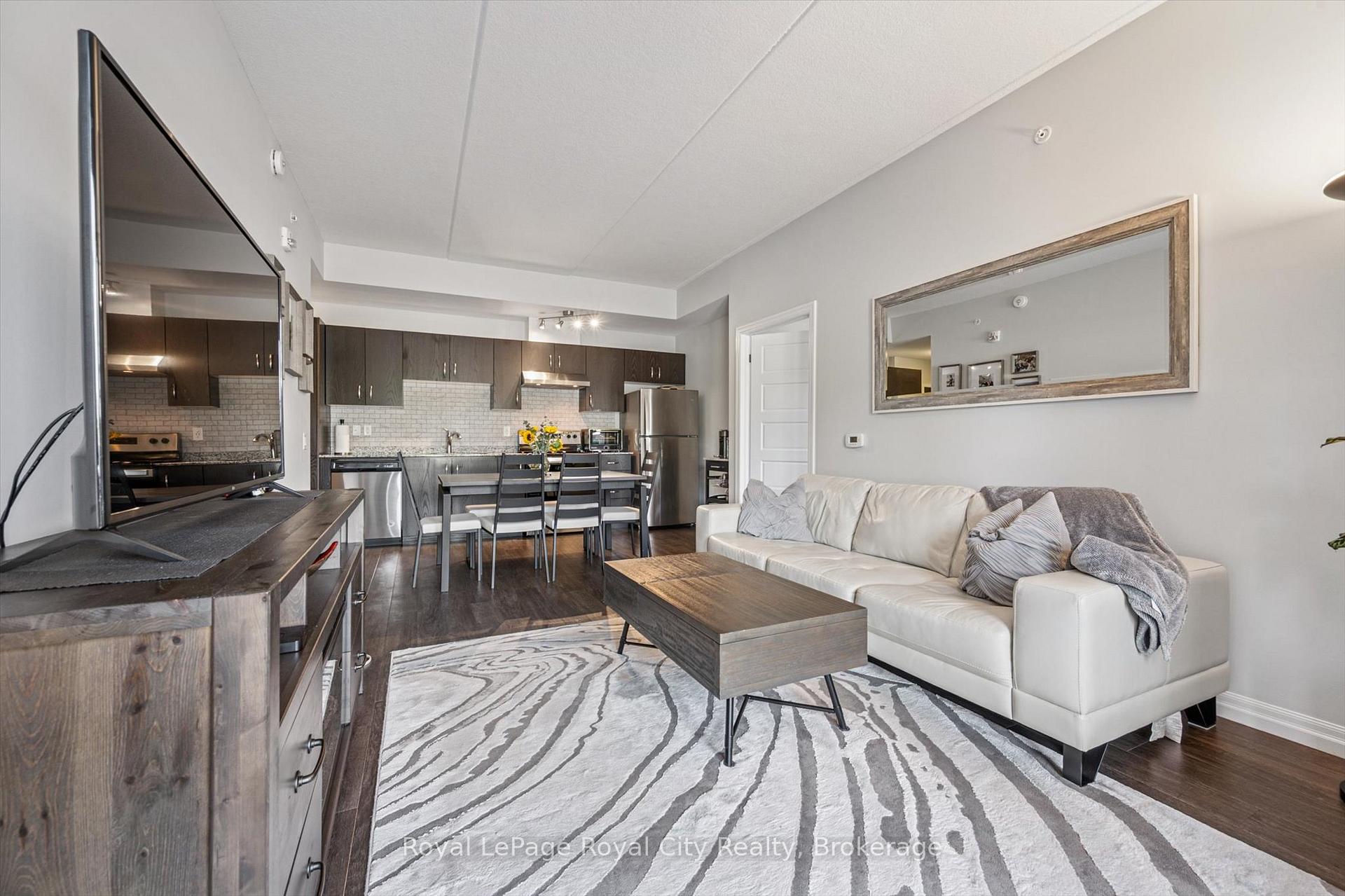 35 Kingsbury Square 121