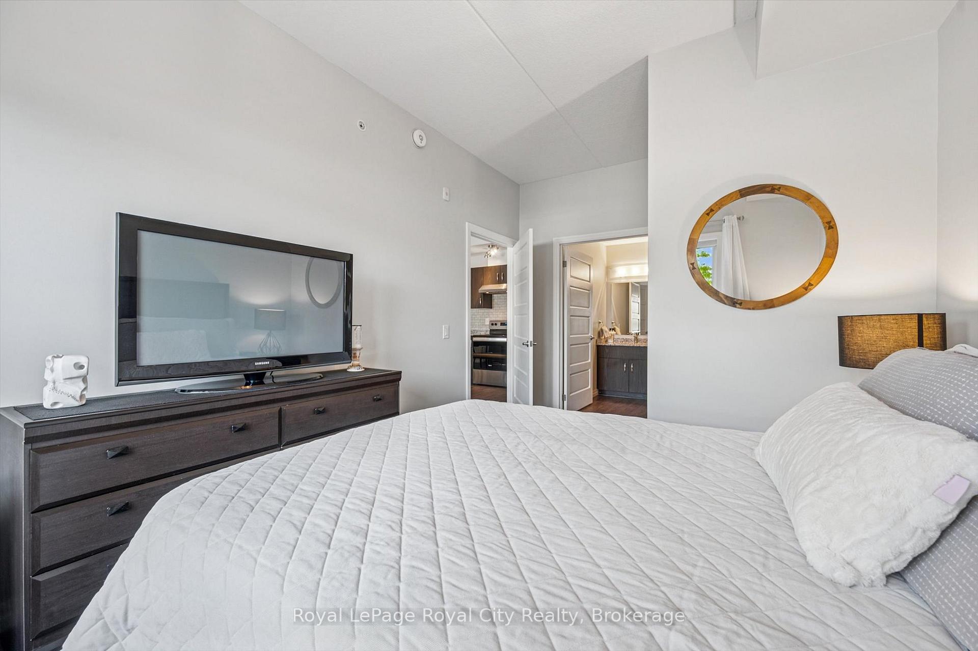 35 Kingsbury Square 121