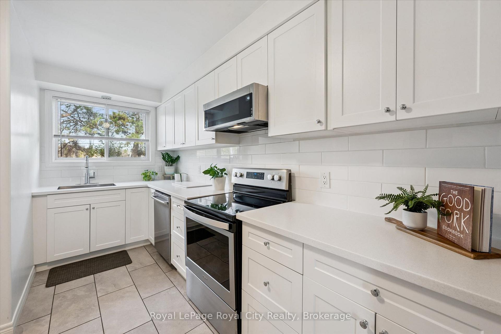 41 Rhonda Road 23