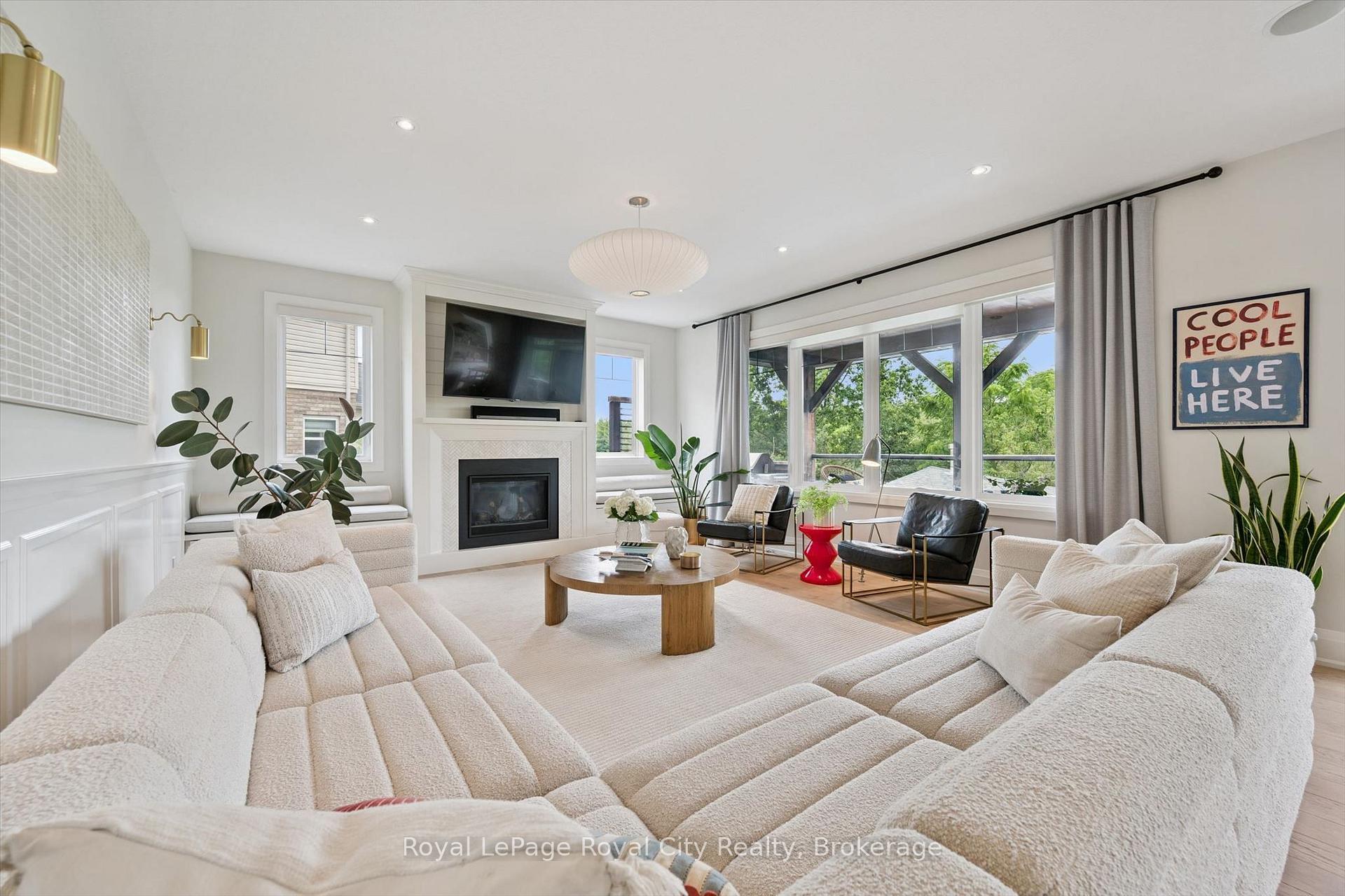 22 Hilltop Road