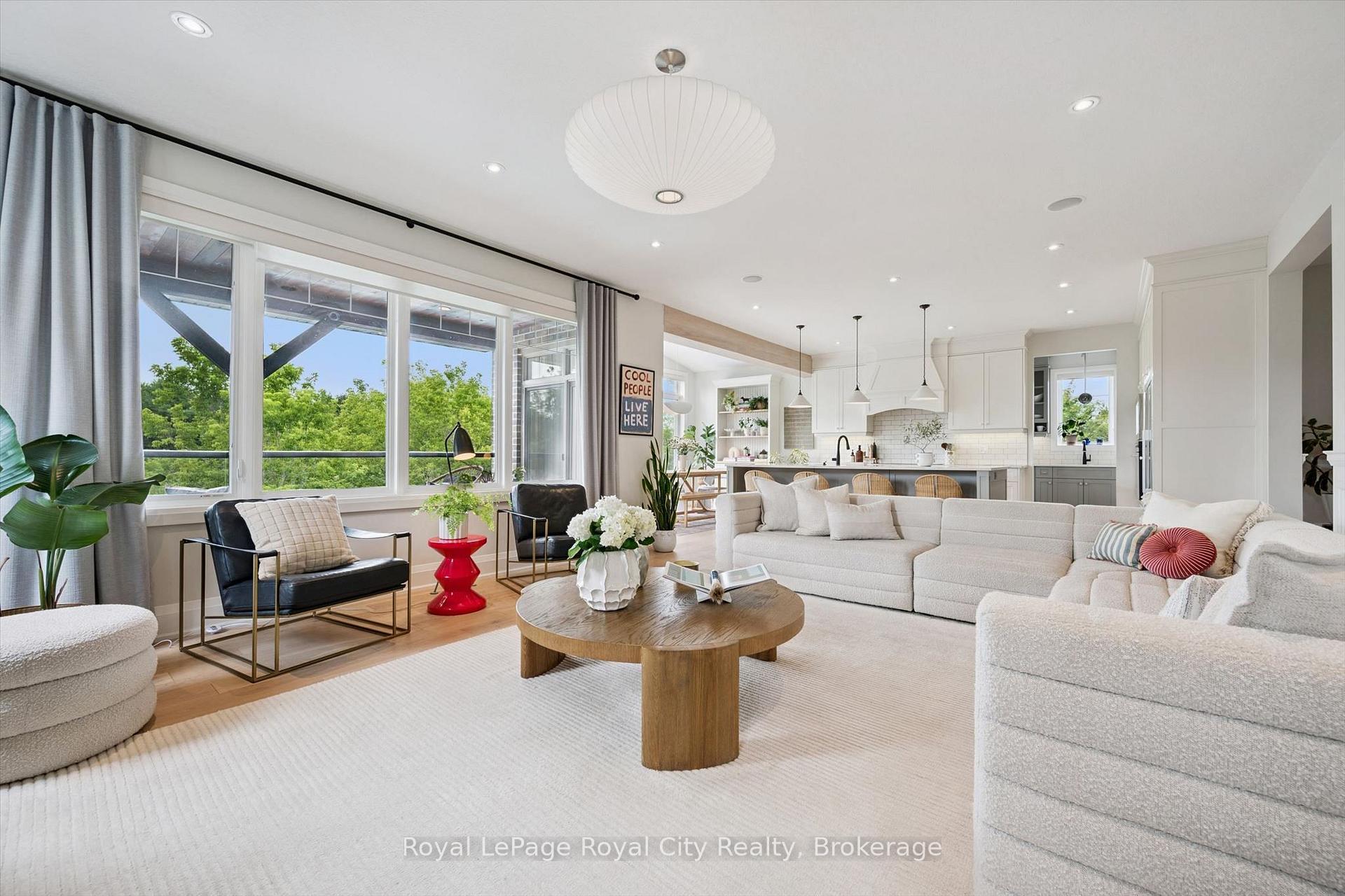 22 Hilltop Road