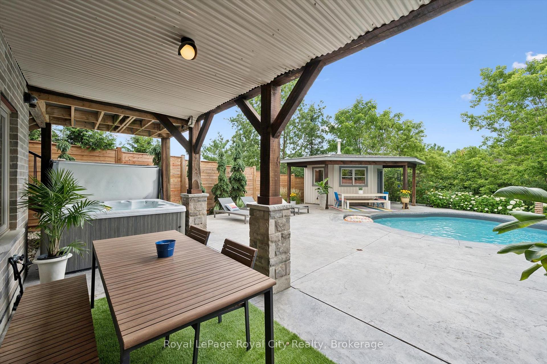 22 Hilltop Road