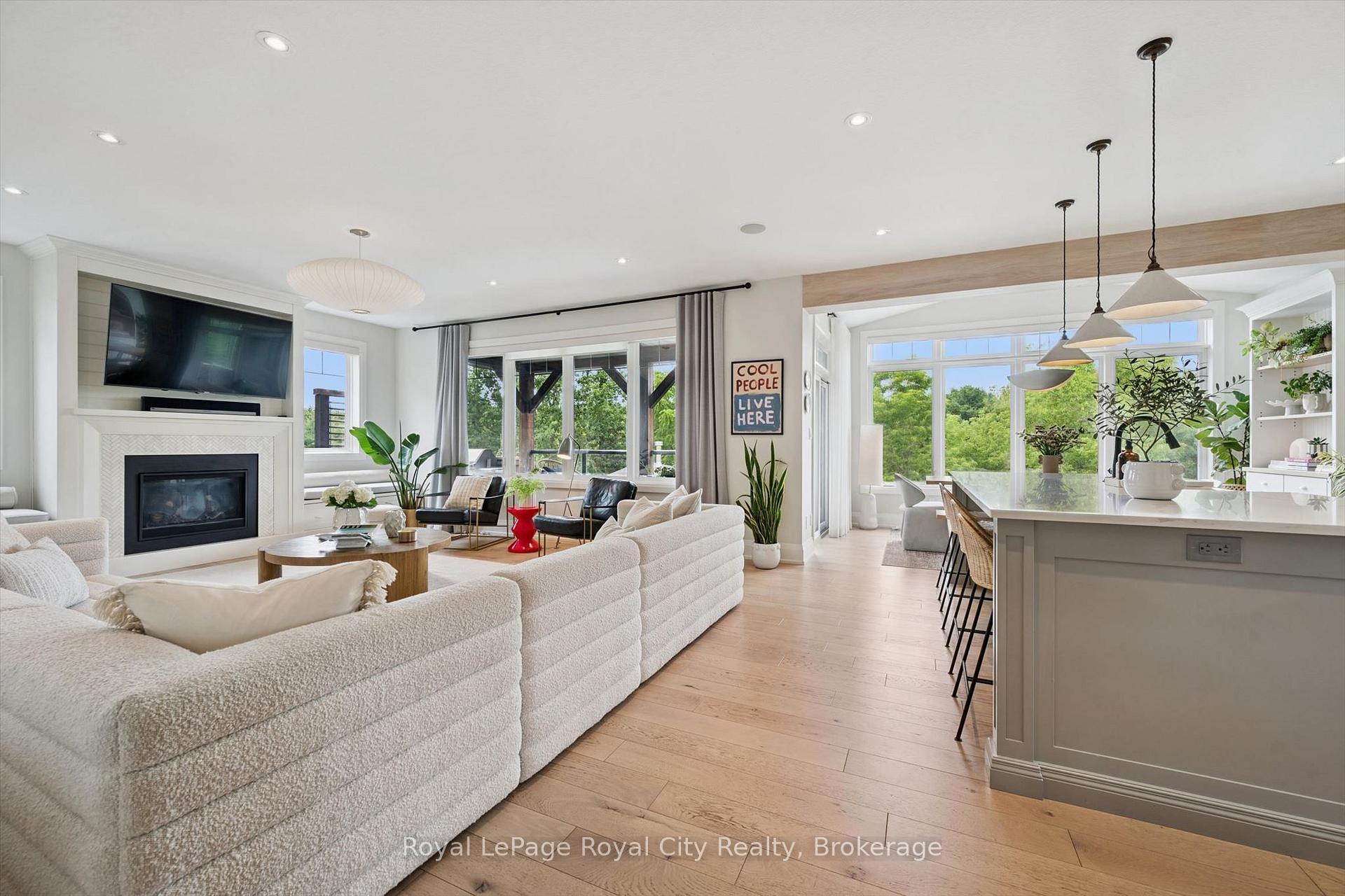 22 Hilltop Road