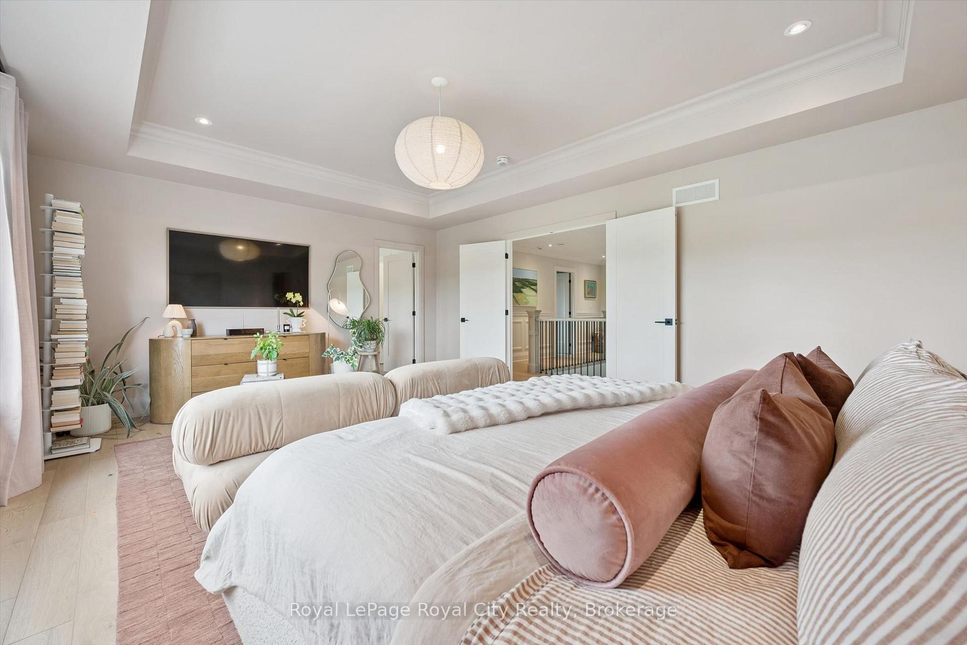 22 Hilltop Road