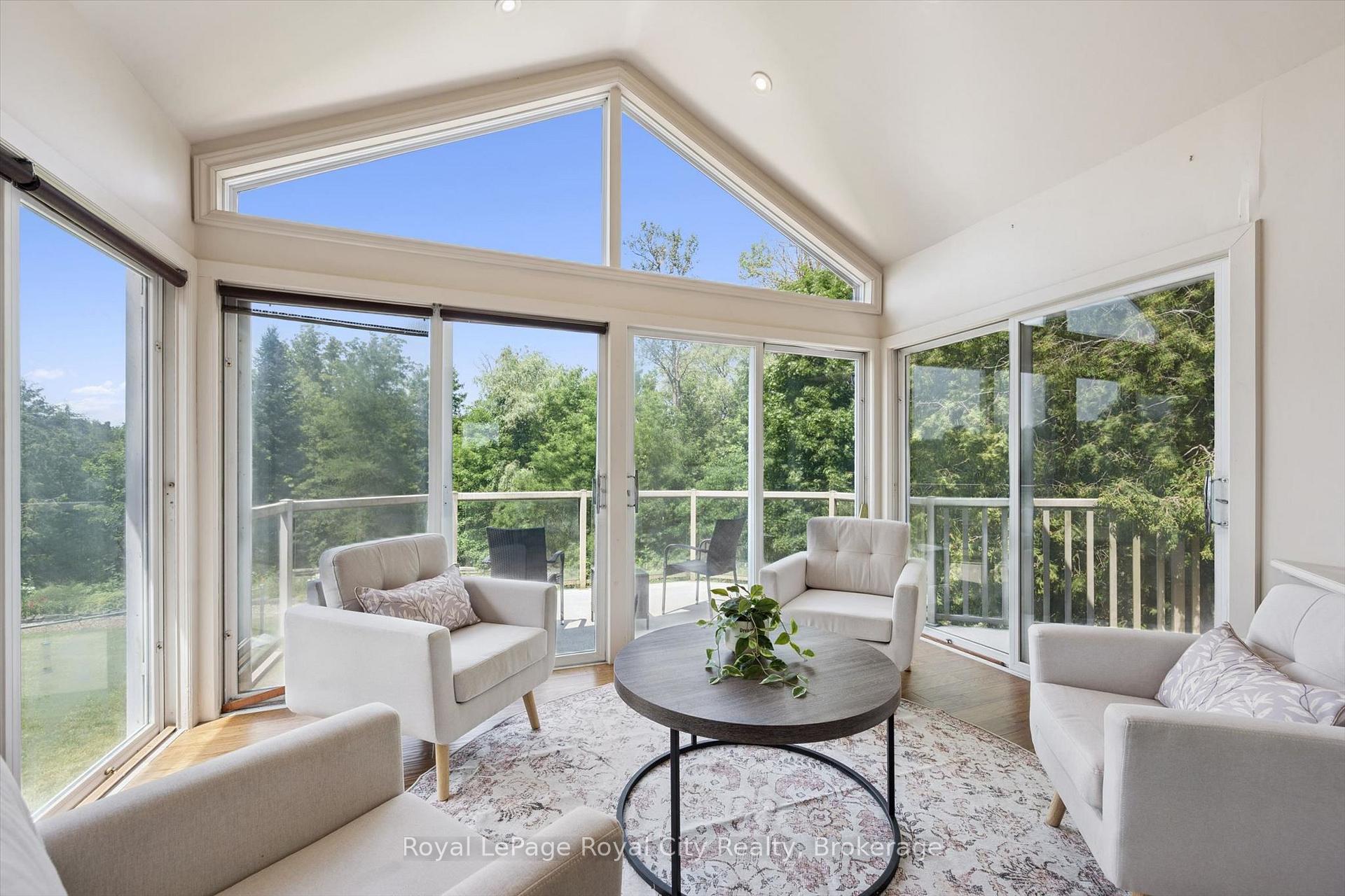 8060 Wellington 18 Road