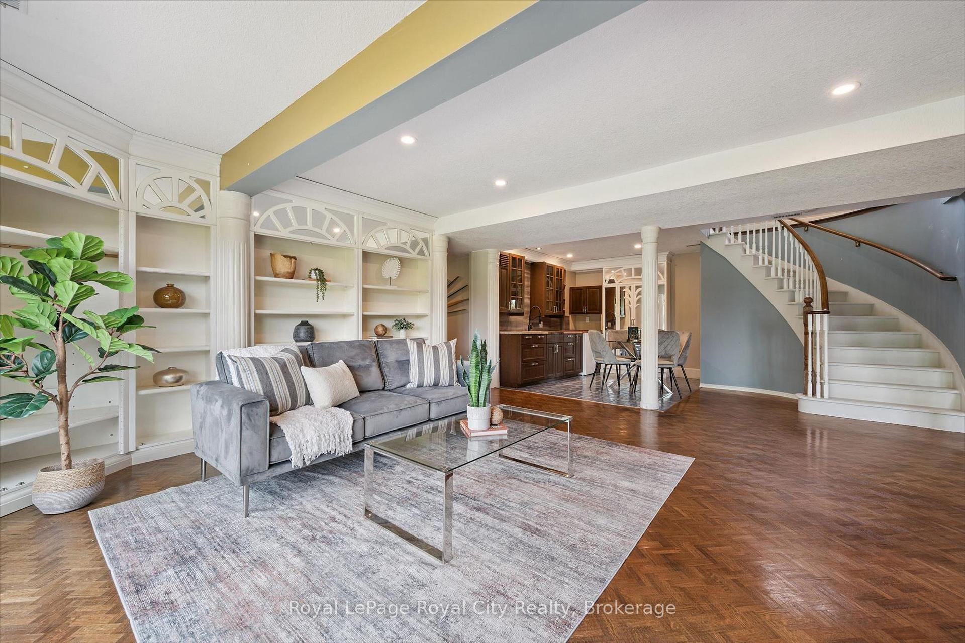 8060 Wellington 18 Road