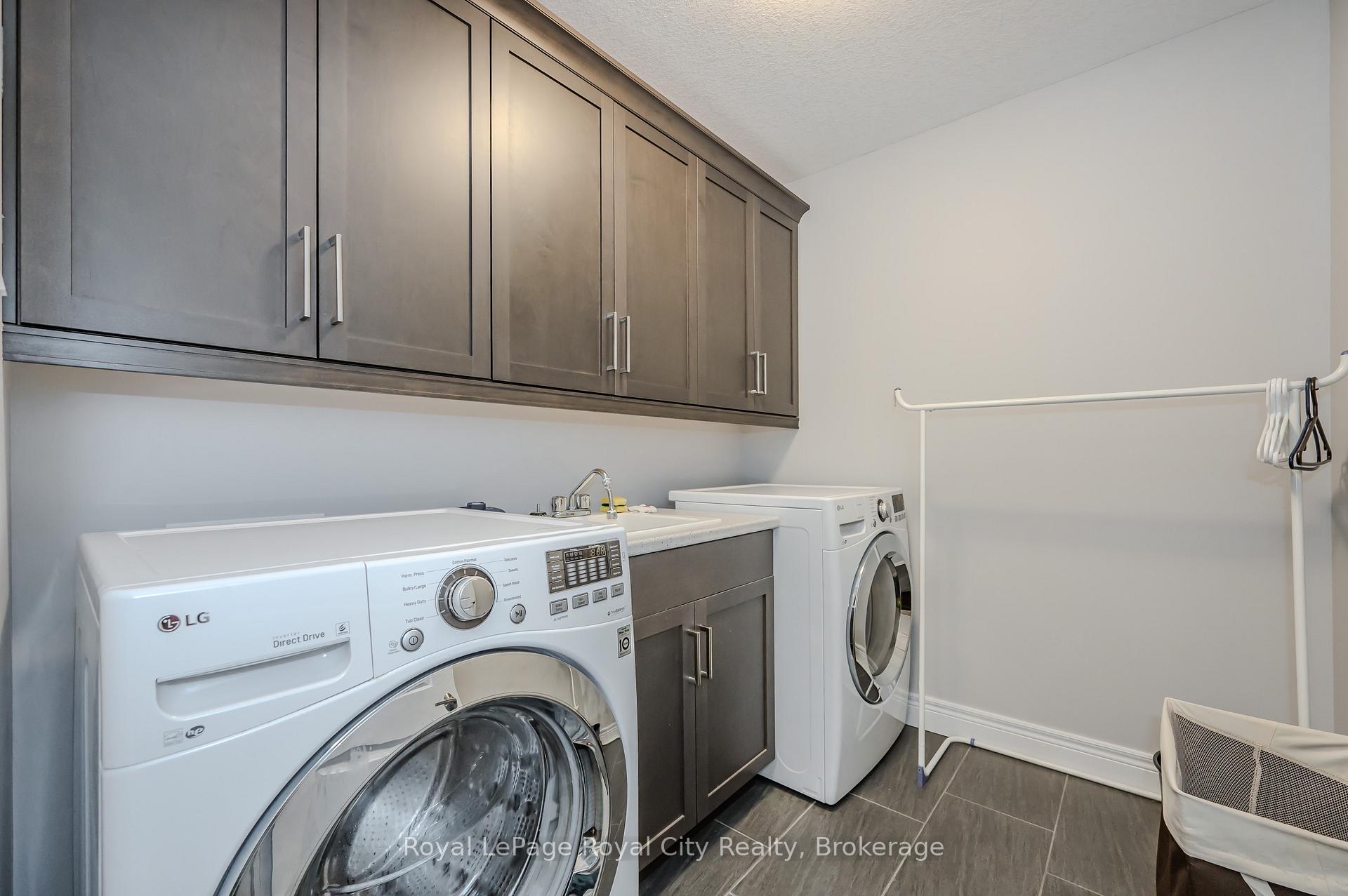 254 Gosling Gardens 26