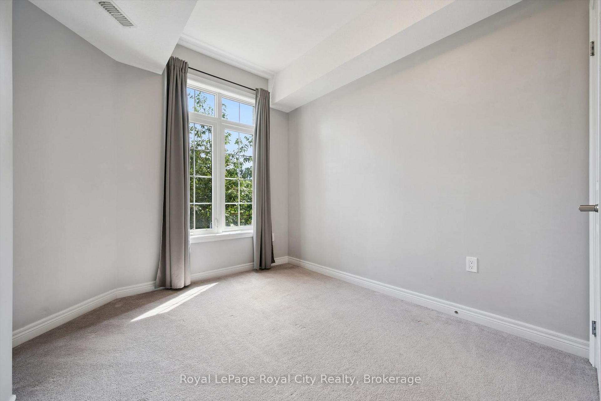 333 Gosling Gardens 207