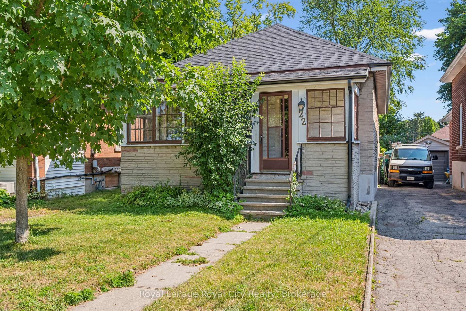 22 Boult Avenue