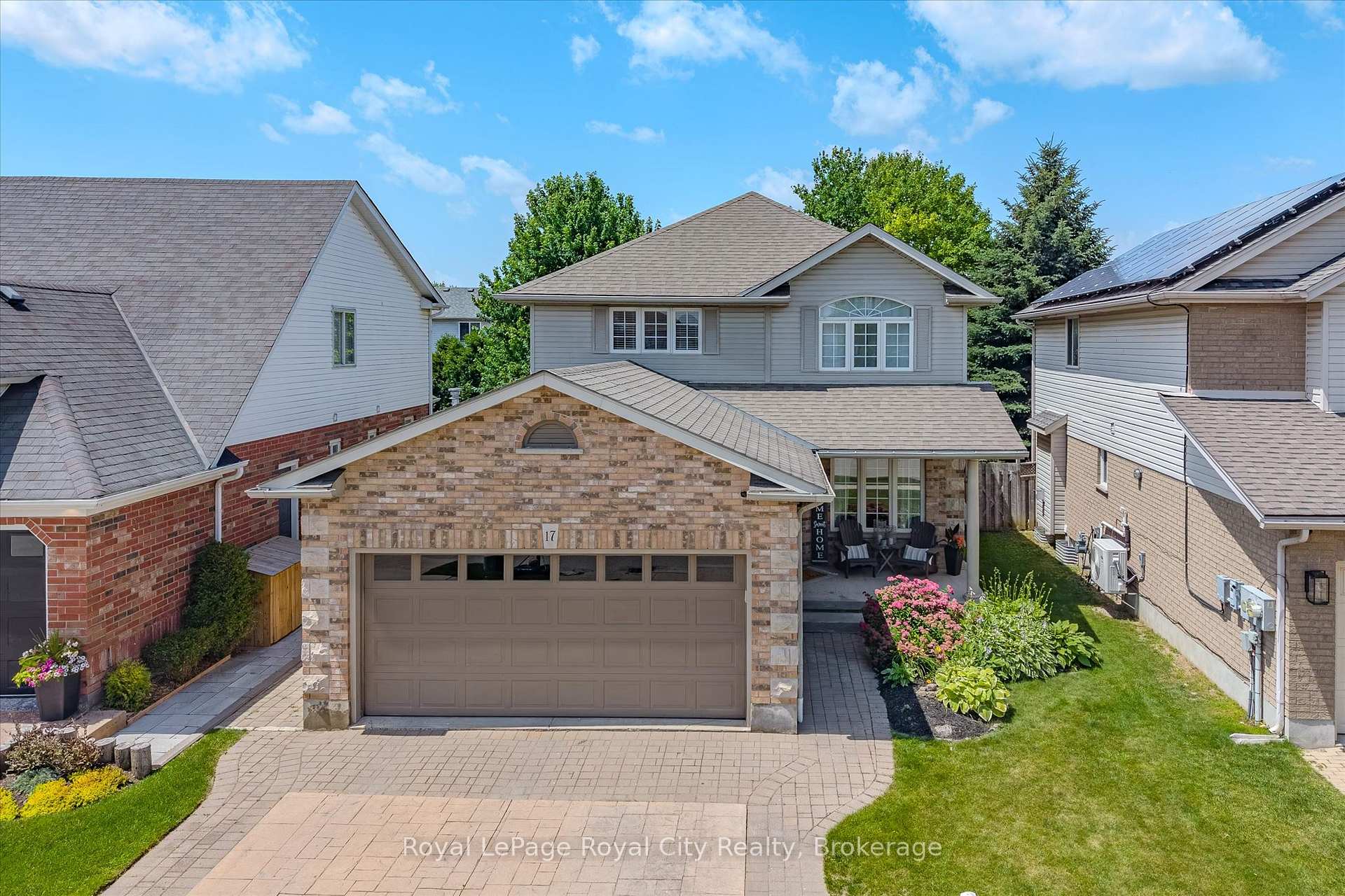17 Carroll Crescent