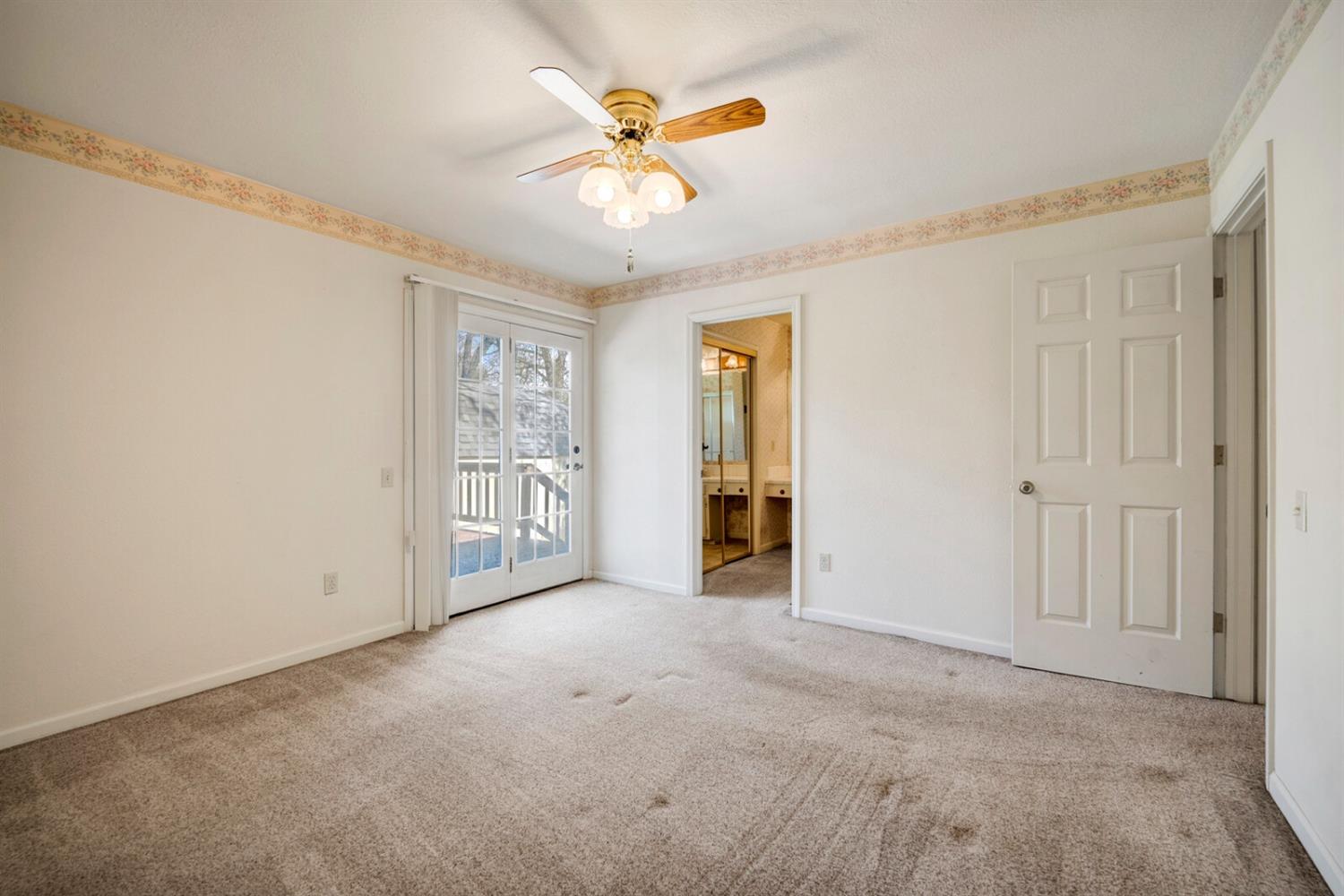 2121 Sleepy Hollow Drive