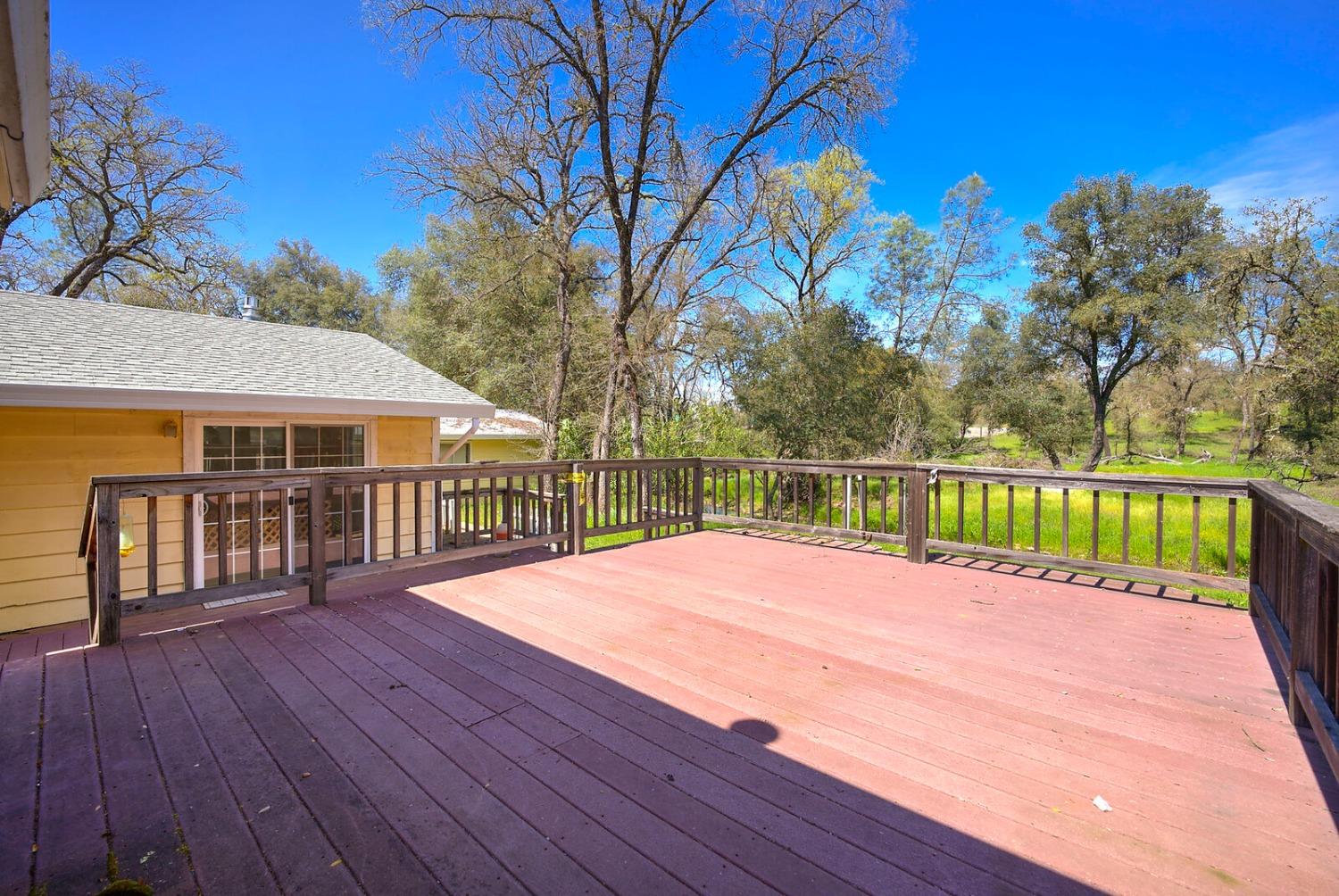 2121 Sleepy Hollow Drive