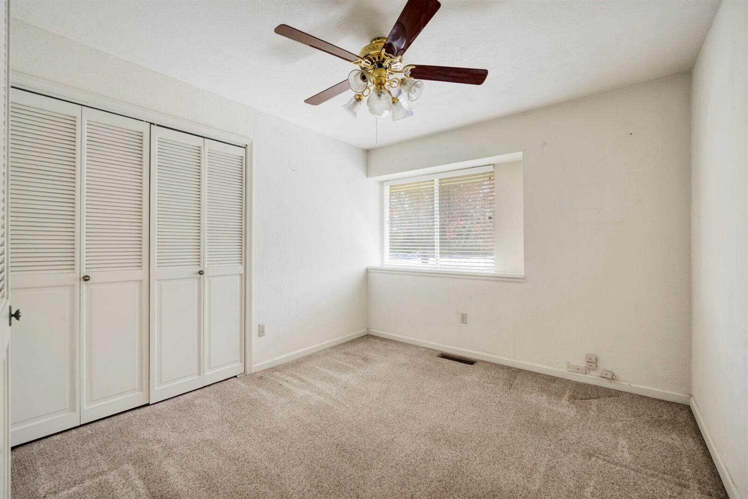 2121 Sleepy Hollow Drive