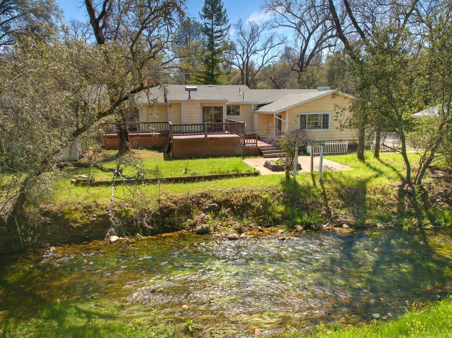 2121 Sleepy Hollow Drive