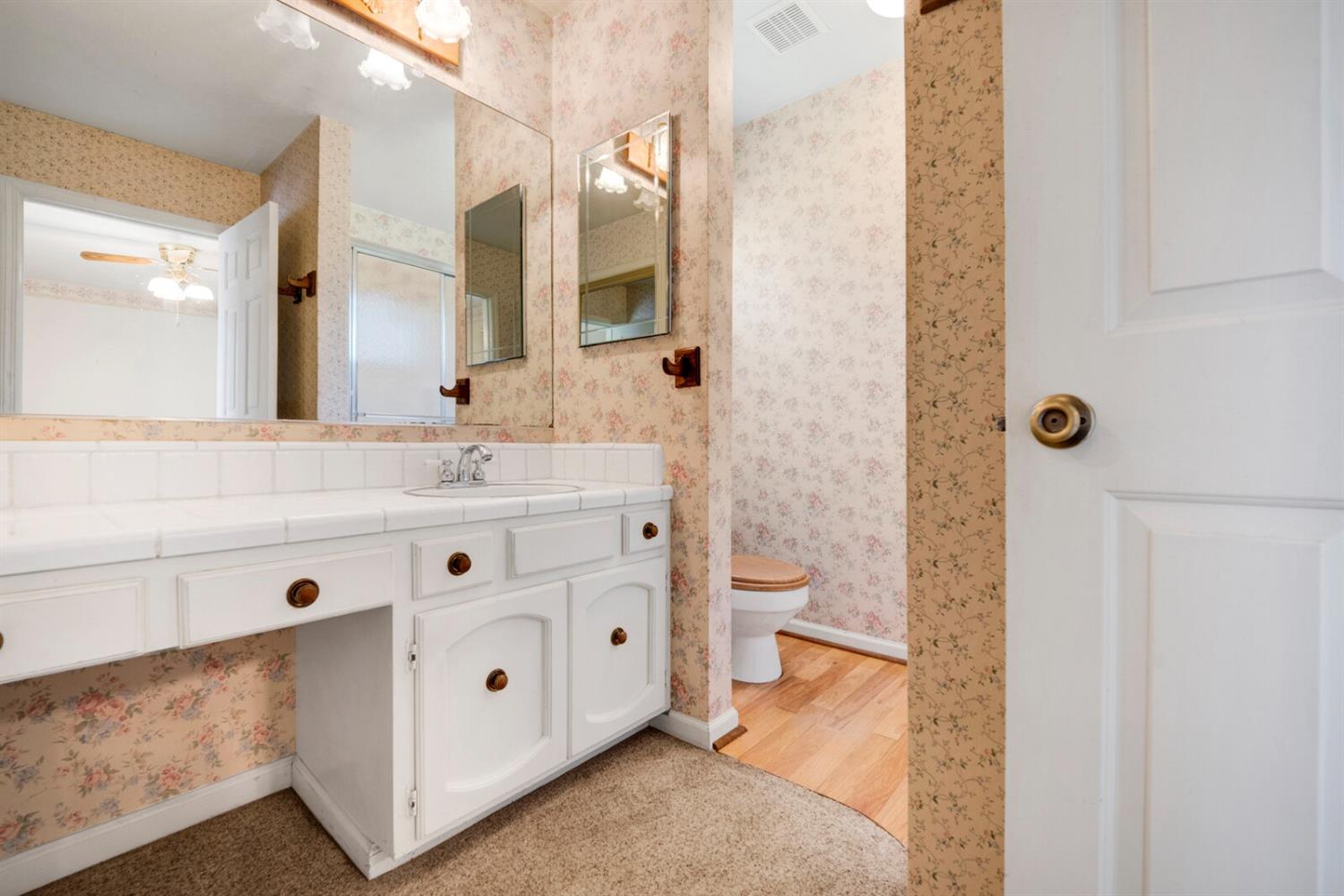 2121 Sleepy Hollow Drive