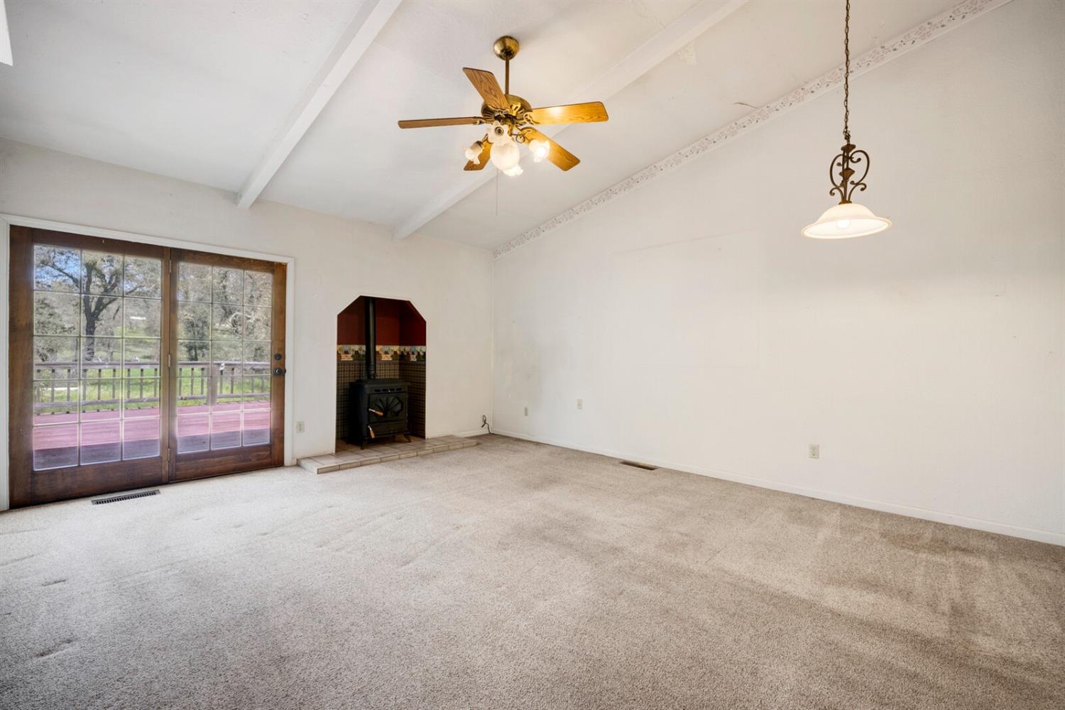 2121 Sleepy Hollow Drive