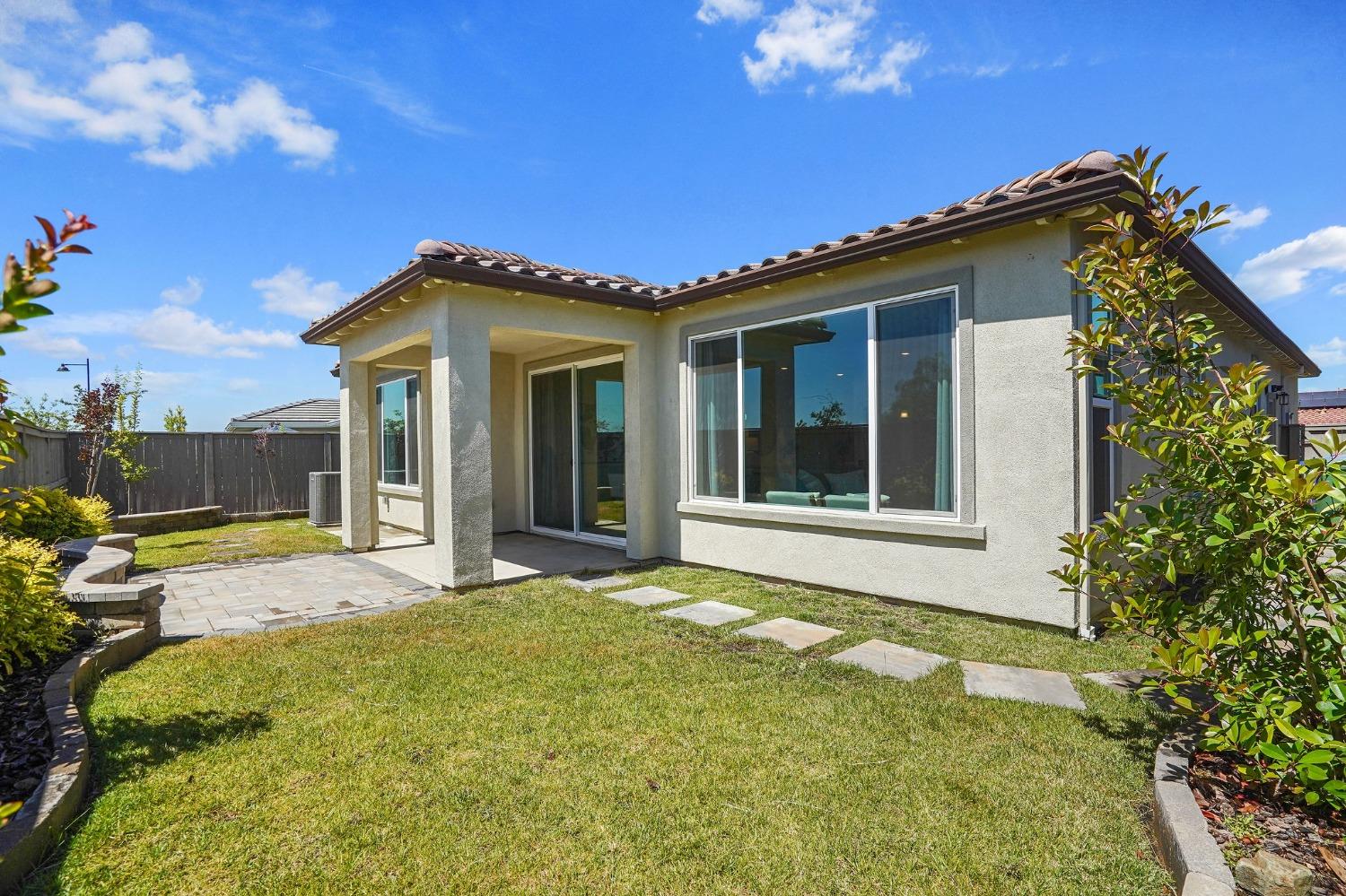 3204 Highgate Terrace Loop