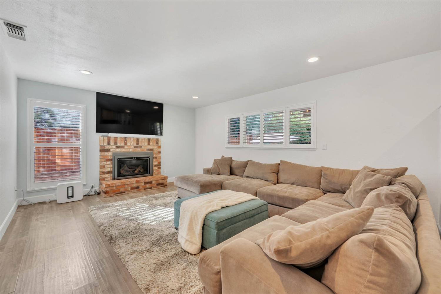 1317 Stonebridge Way