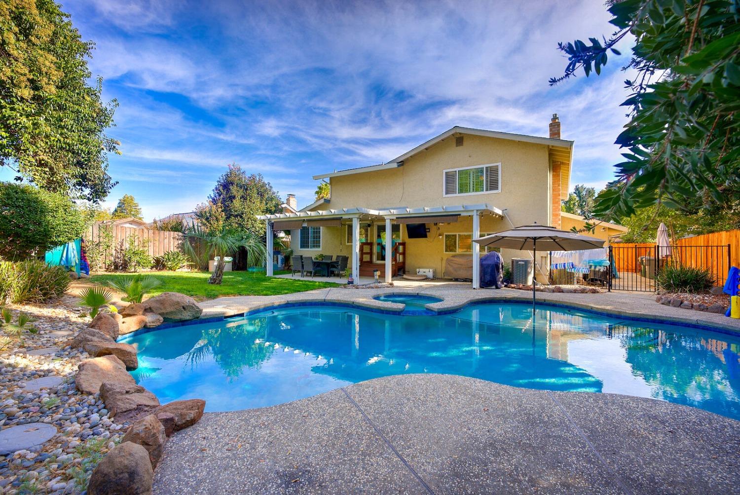 1317 Stonebridge Way