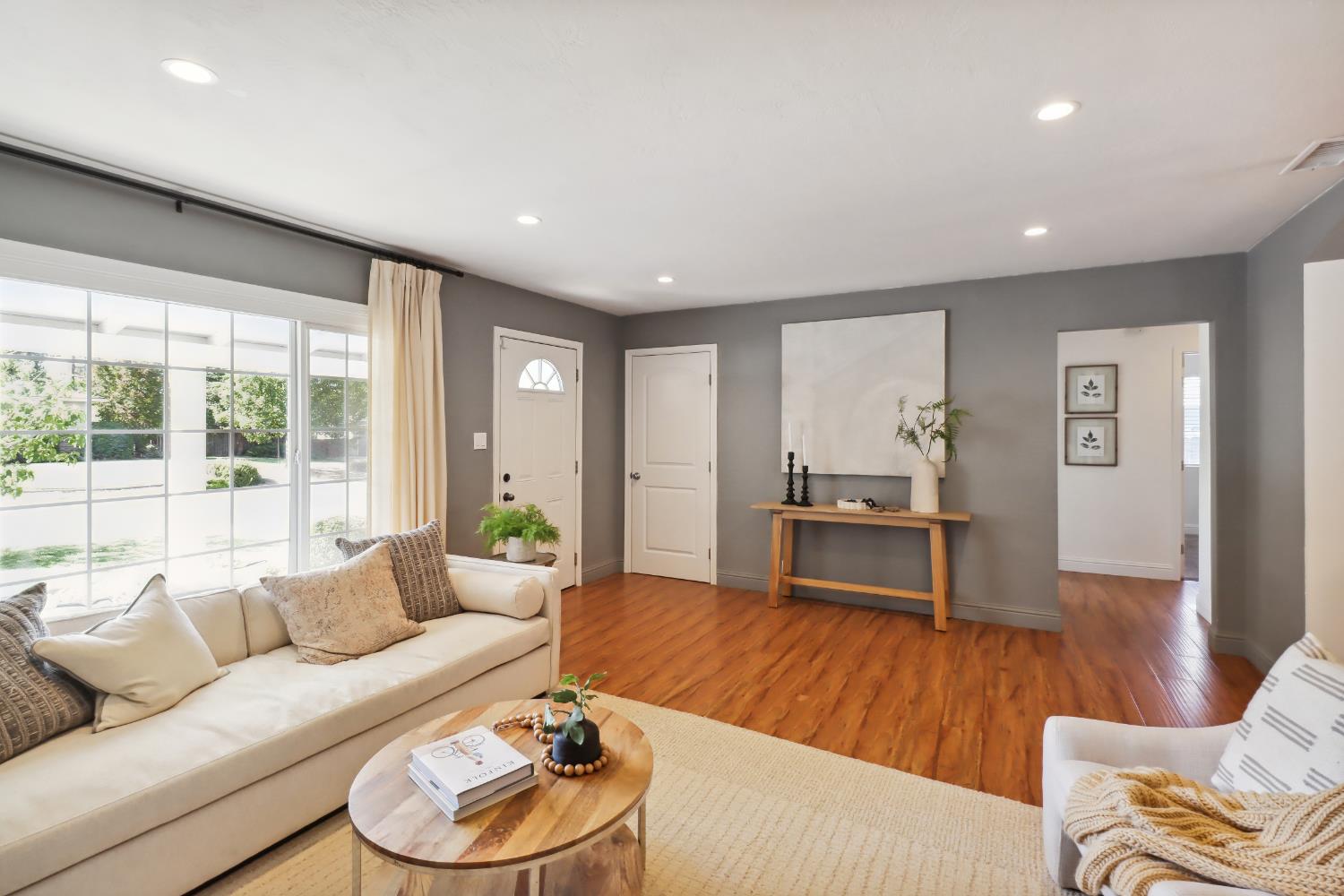 3261 Saint Mathews Drive