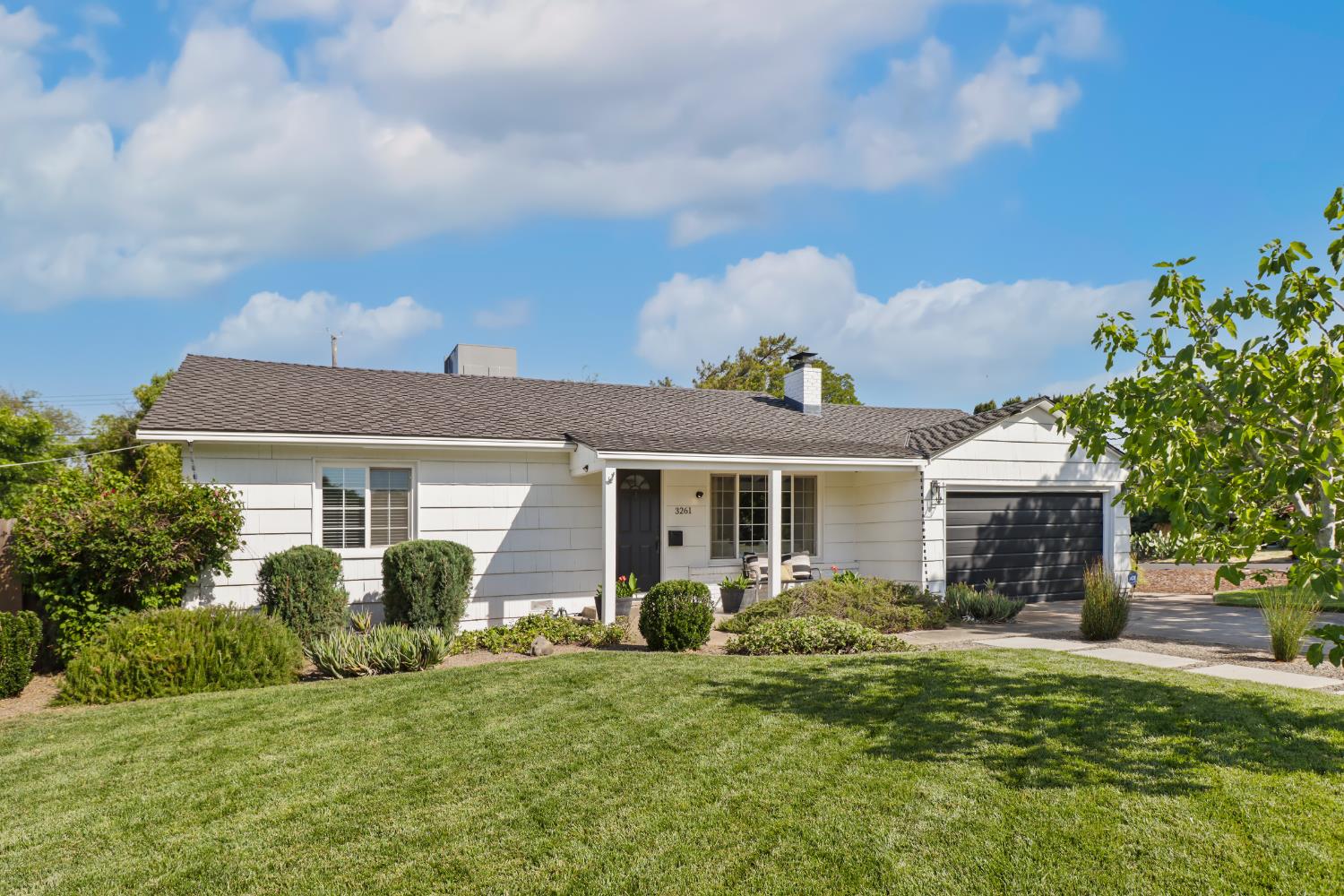 3261 Saint Mathews Drive