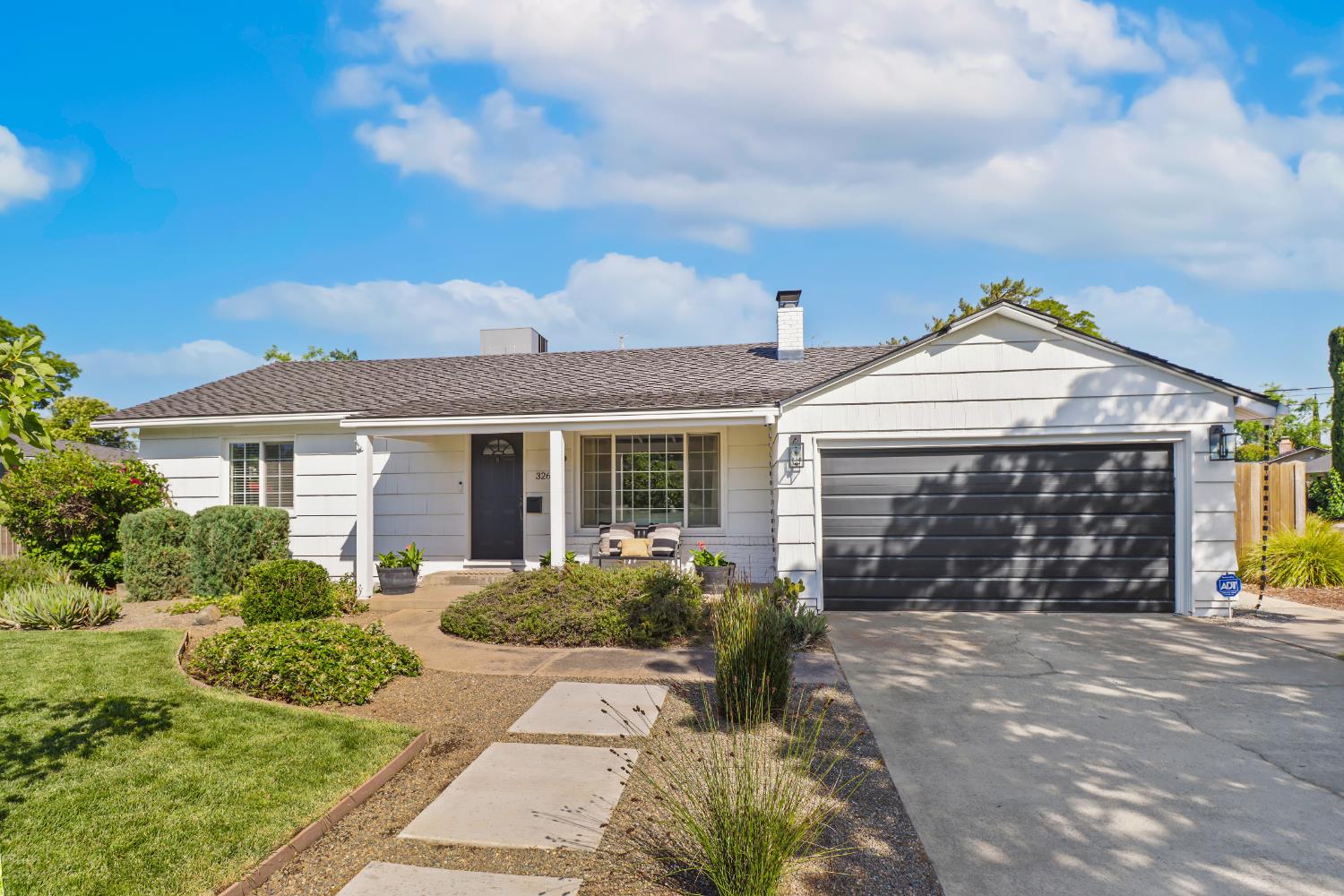 3261 Saint Mathews Drive