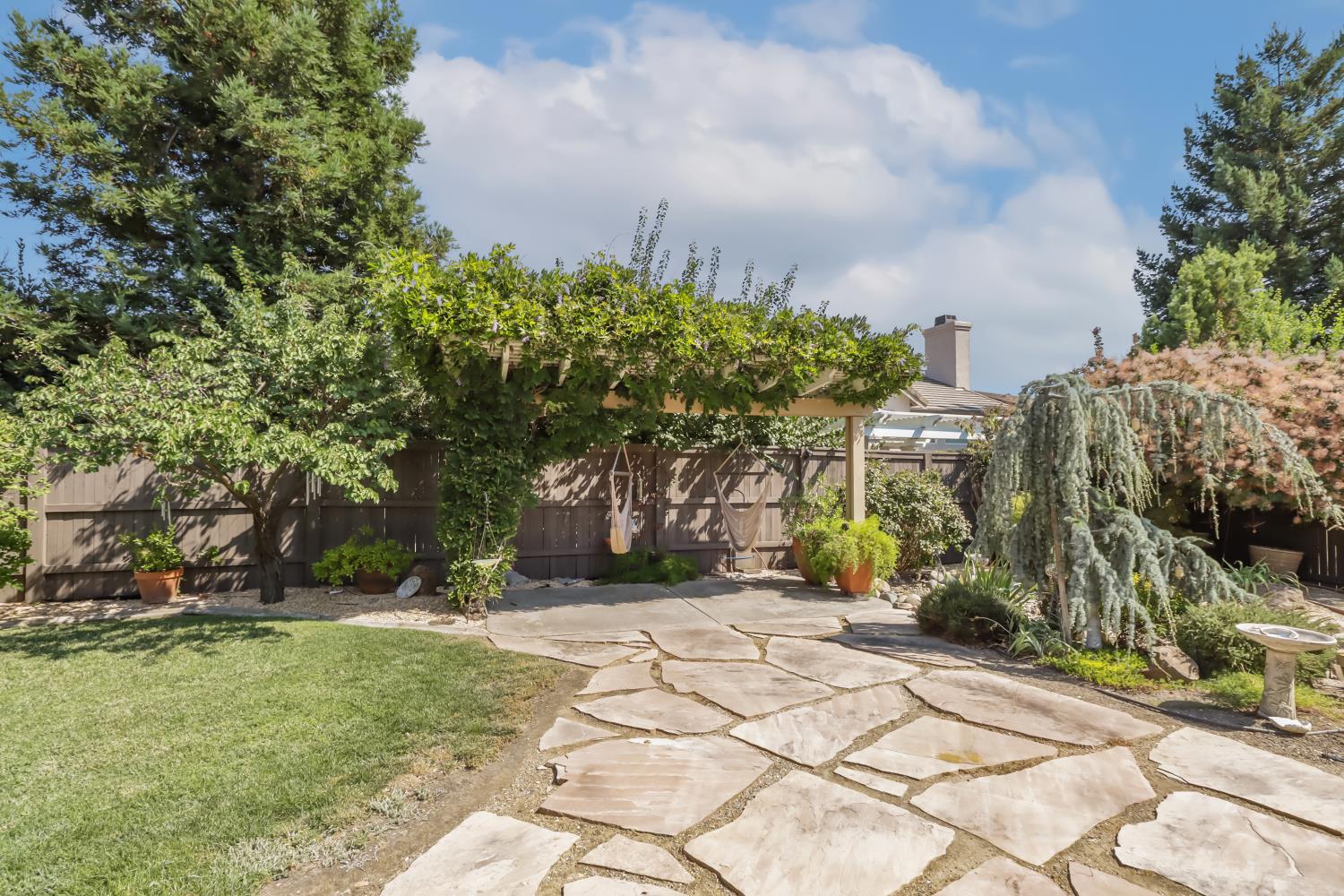 2716 Heritage Park Lane