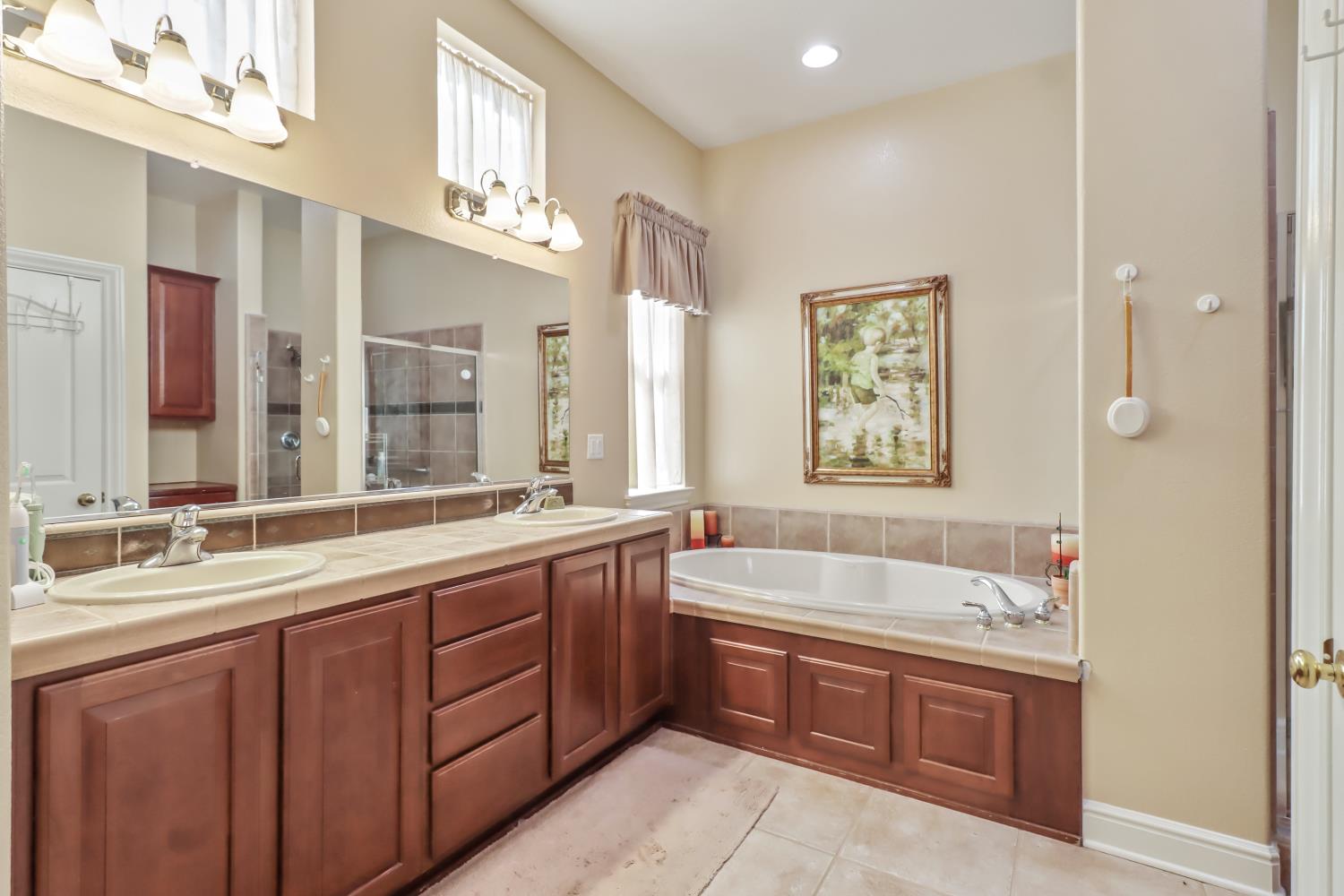 2716 Heritage Park Lane