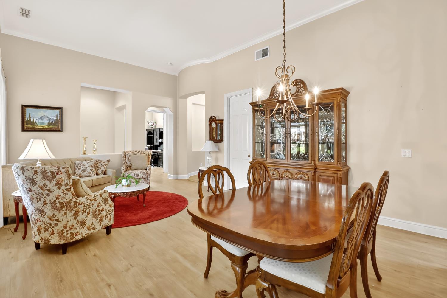 2716 Heritage Park Lane