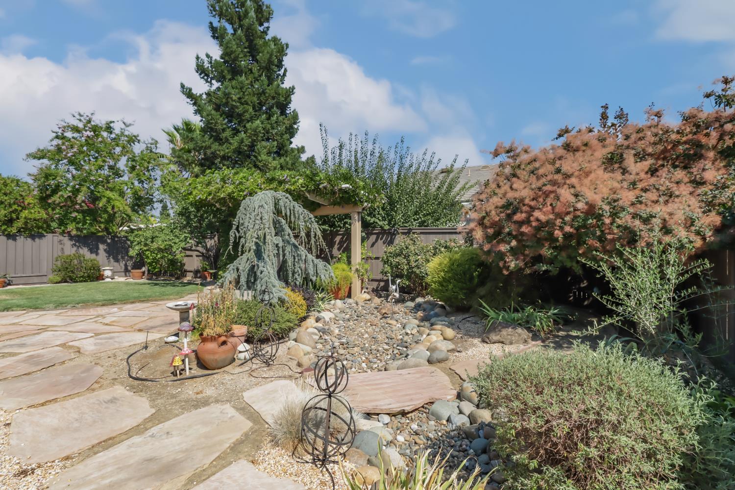 2716 Heritage Park Lane