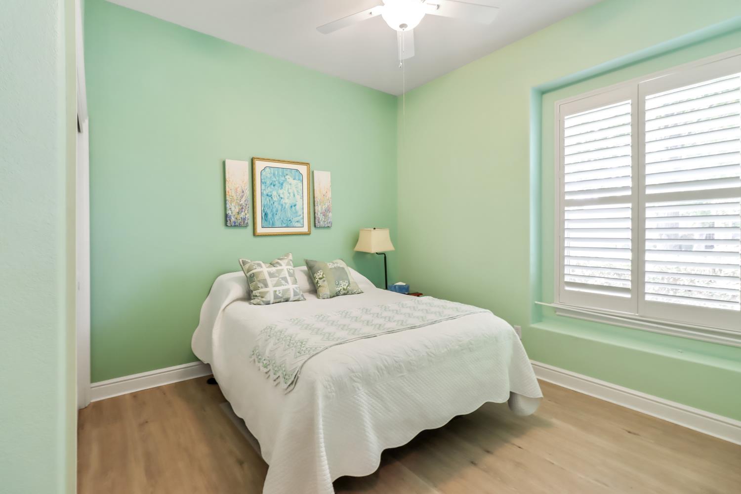 2716 Heritage Park Lane