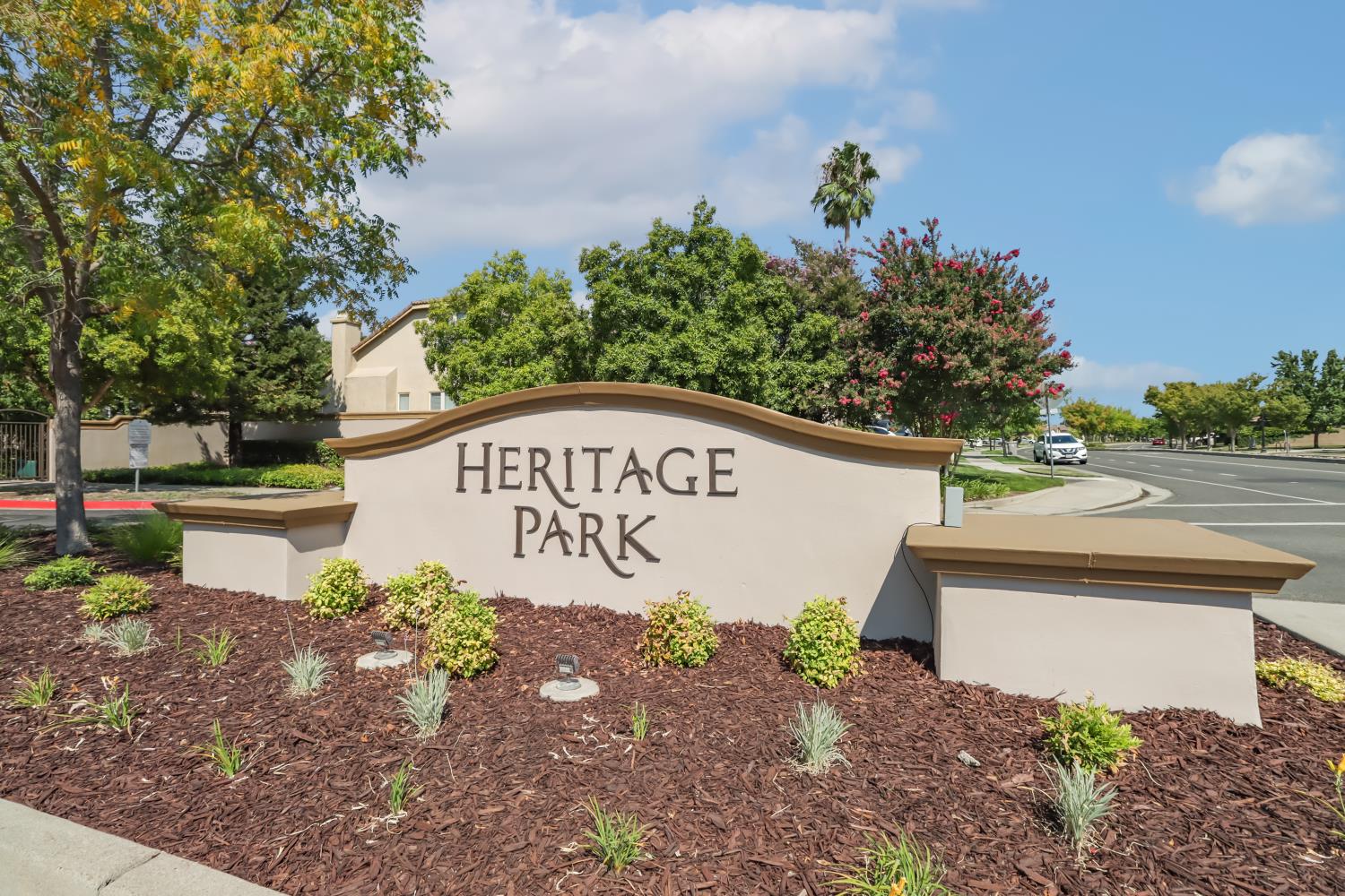 2716 Heritage Park Lane