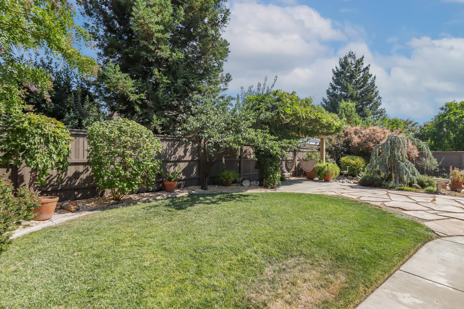 2716 Heritage Park Lane