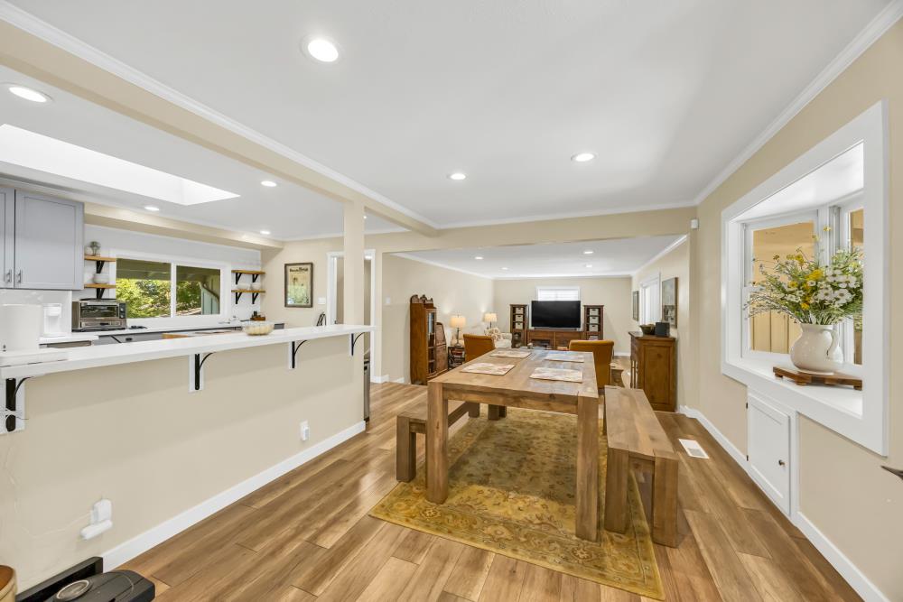 7736 Greenridge Way