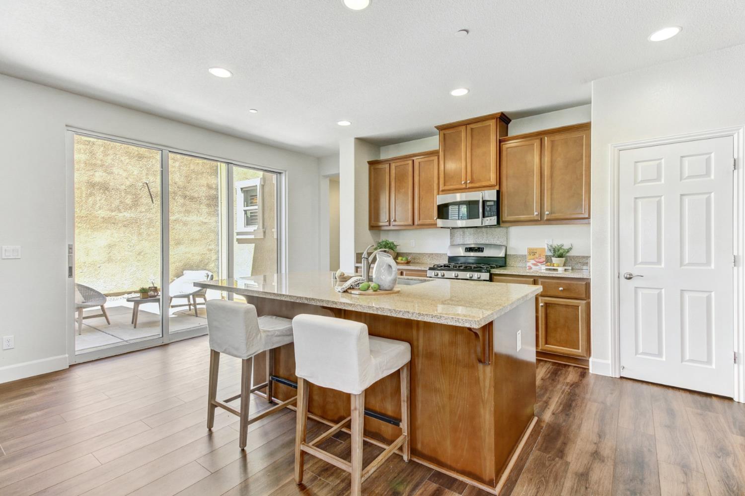 1530 Bonanza Lane