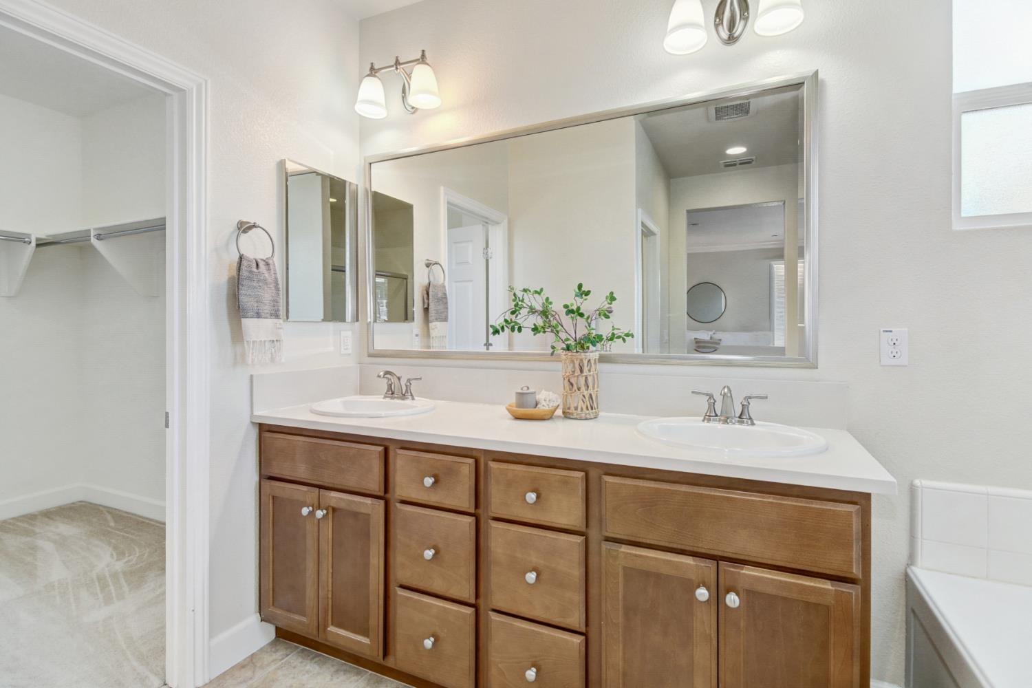 1530 Bonanza Lane