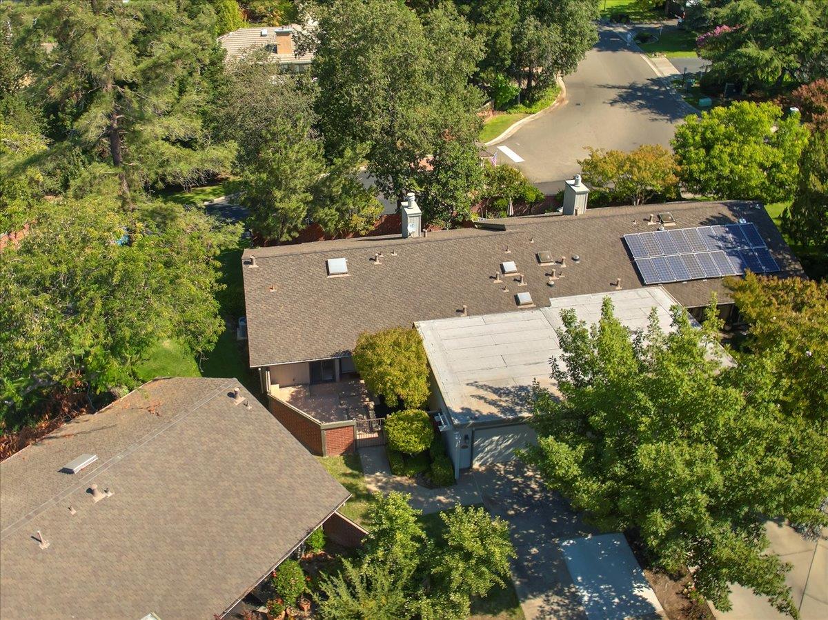 8927 Bluff Lane