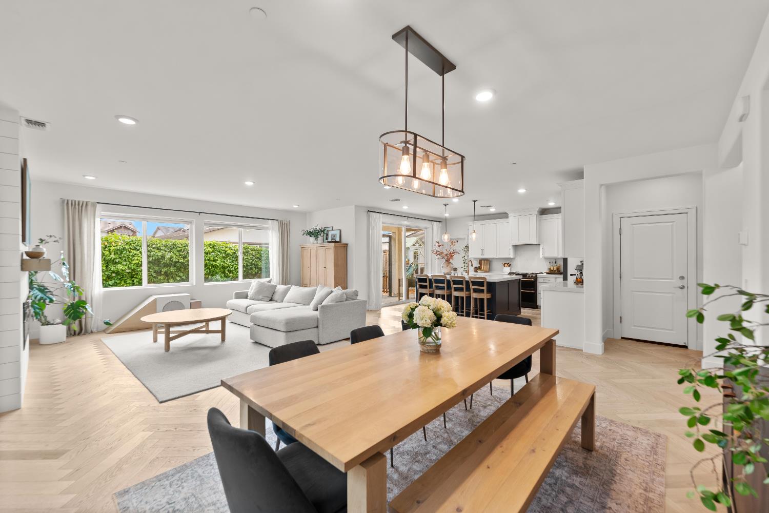 661 Chiselville Lane